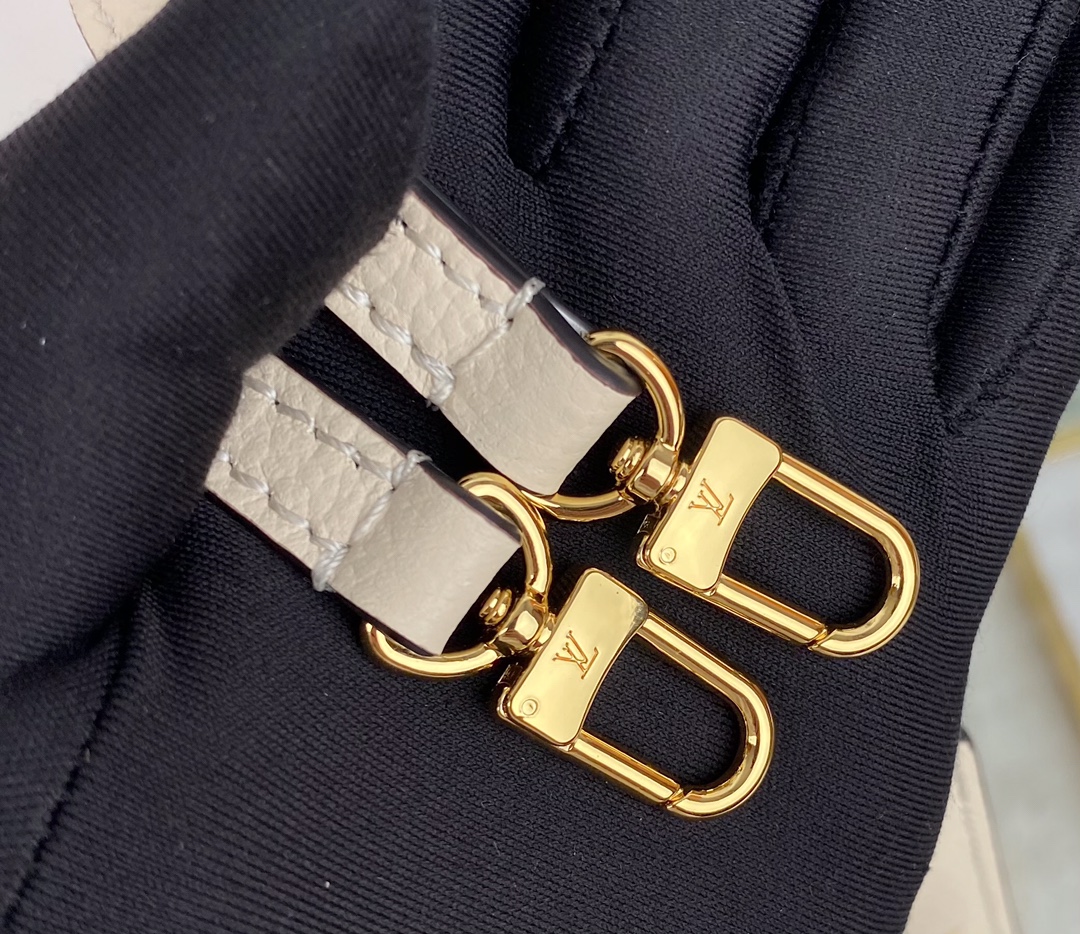 L*ouis V*uitton Top Bag 14*17*5cm