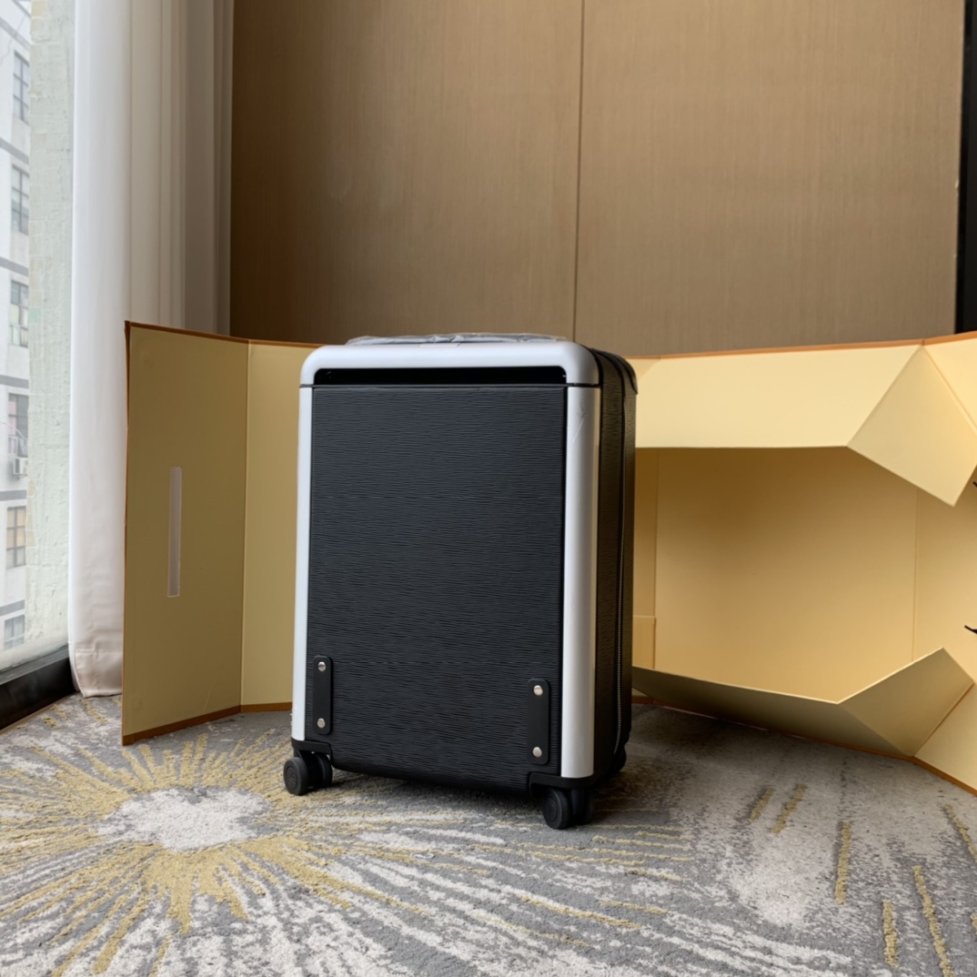 L*ouis V*uitton Luggage