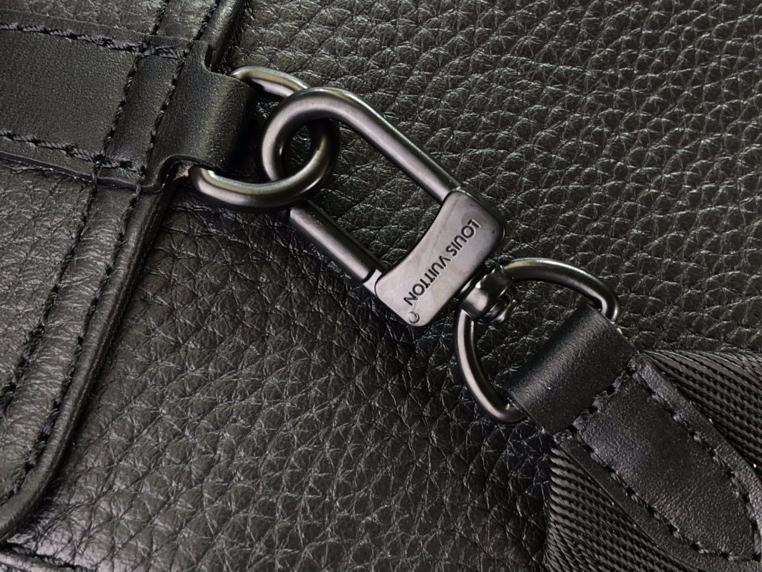 L*ouis V*uitton Top Bag 14*19.5*5cm