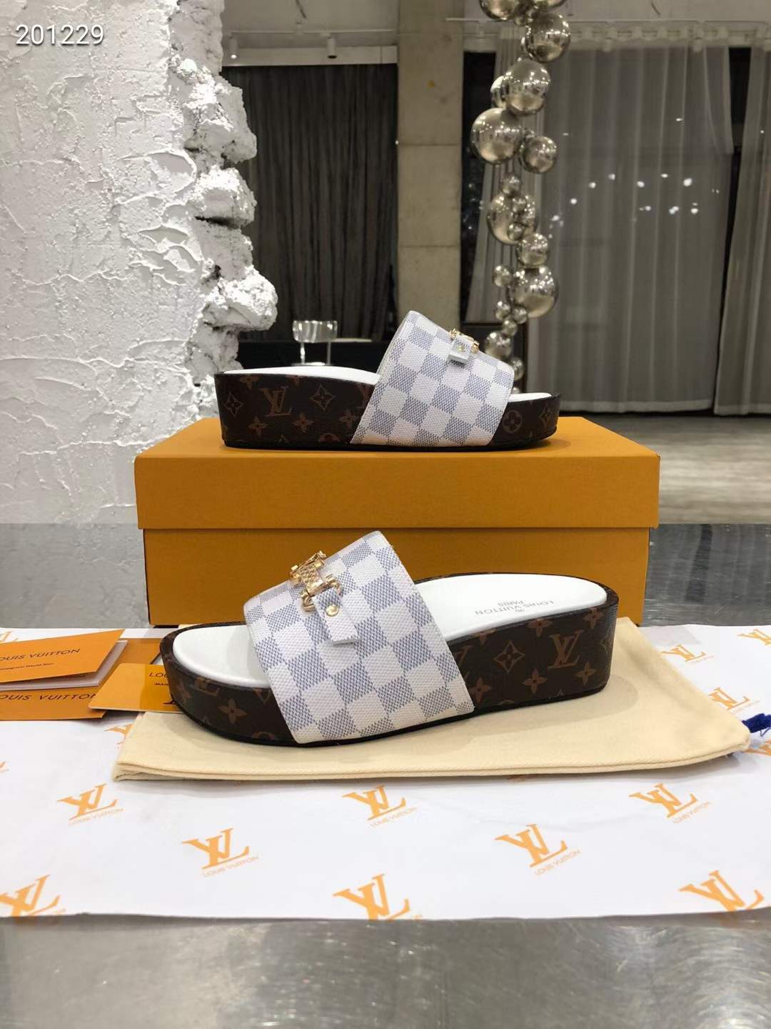 Women L*ouis V*uitton Top Sandals