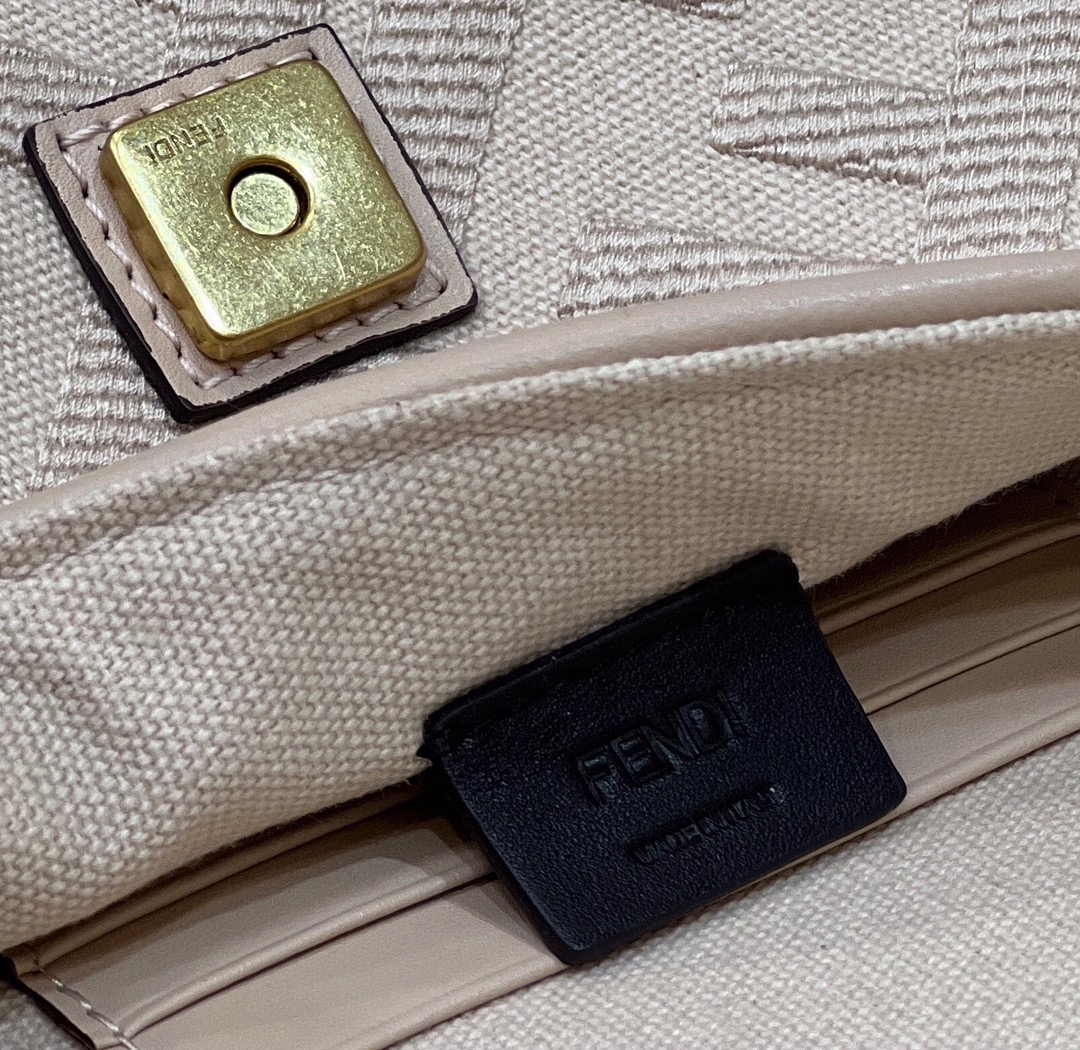 F*endi Bag Top Quality 19*11.5*4CM