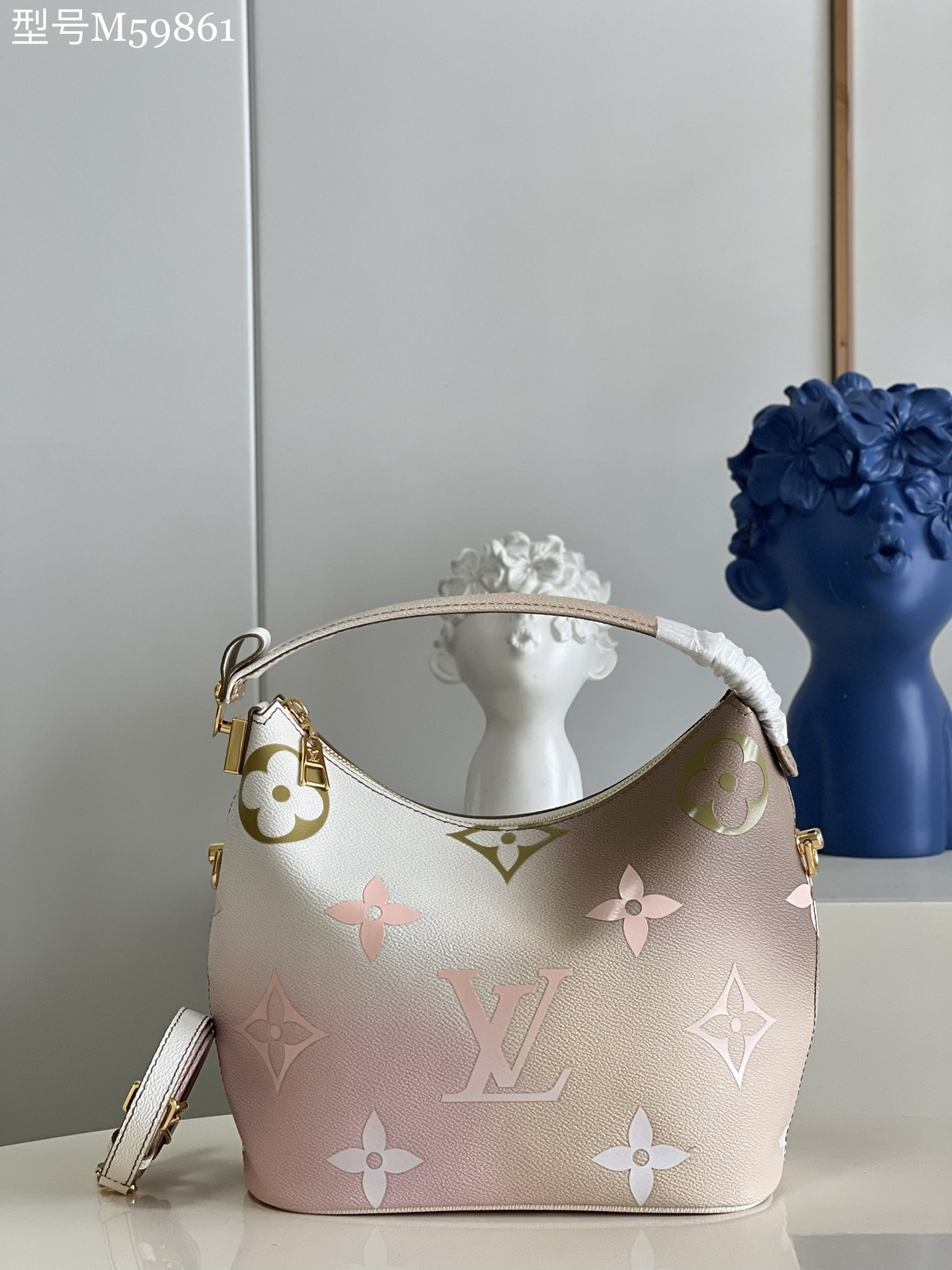 L*ouis V*uitton Top Bag 24*22*13CM