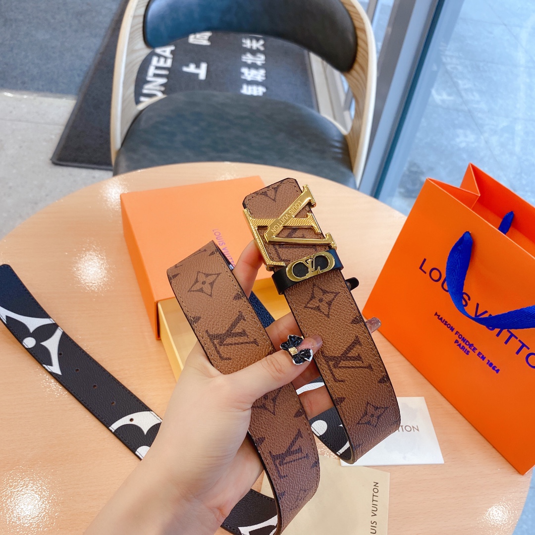 L*ouis V*uitton Belts Top Version