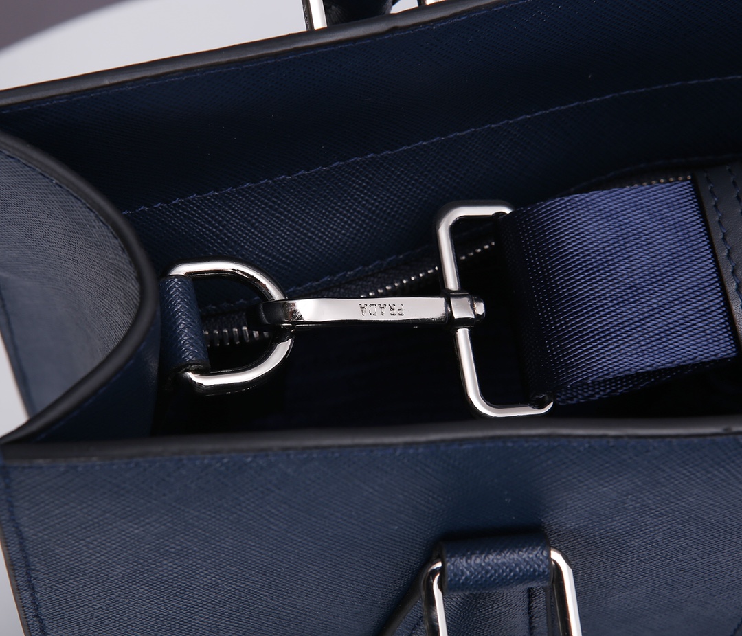 P*rada Top Bag 31.5*33*8cm