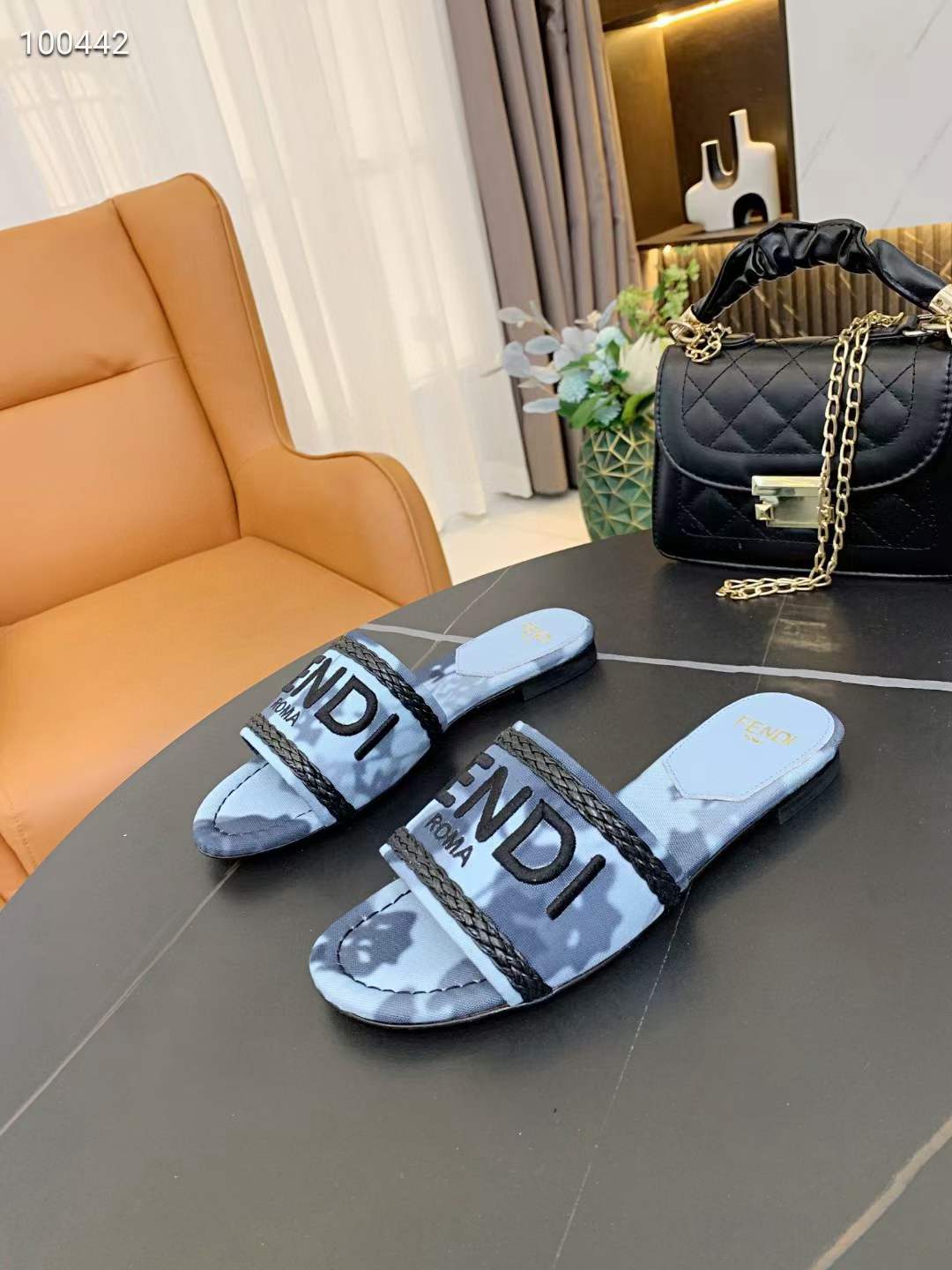 Women F*endi Top Sandals