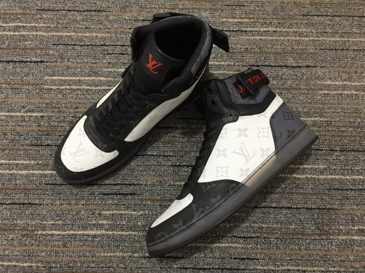 Men L*ouis V*uitton Rivoli Top Sneaker