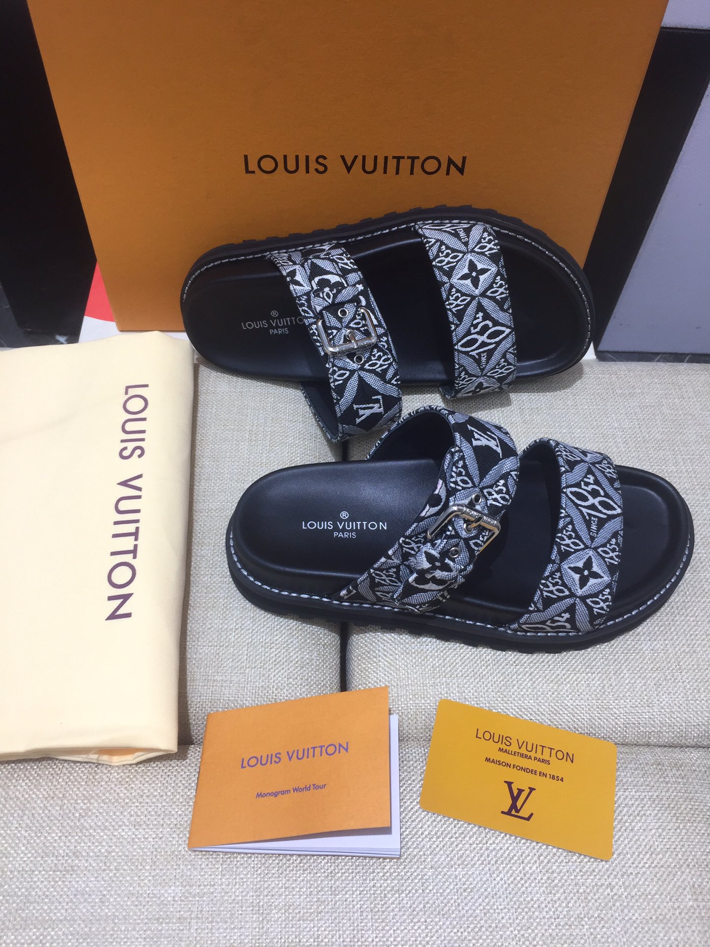 Women L*ouis V*uitton Top Slippers