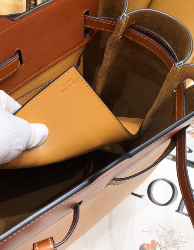 L*oewe Top Bag 24x17x6.5cm