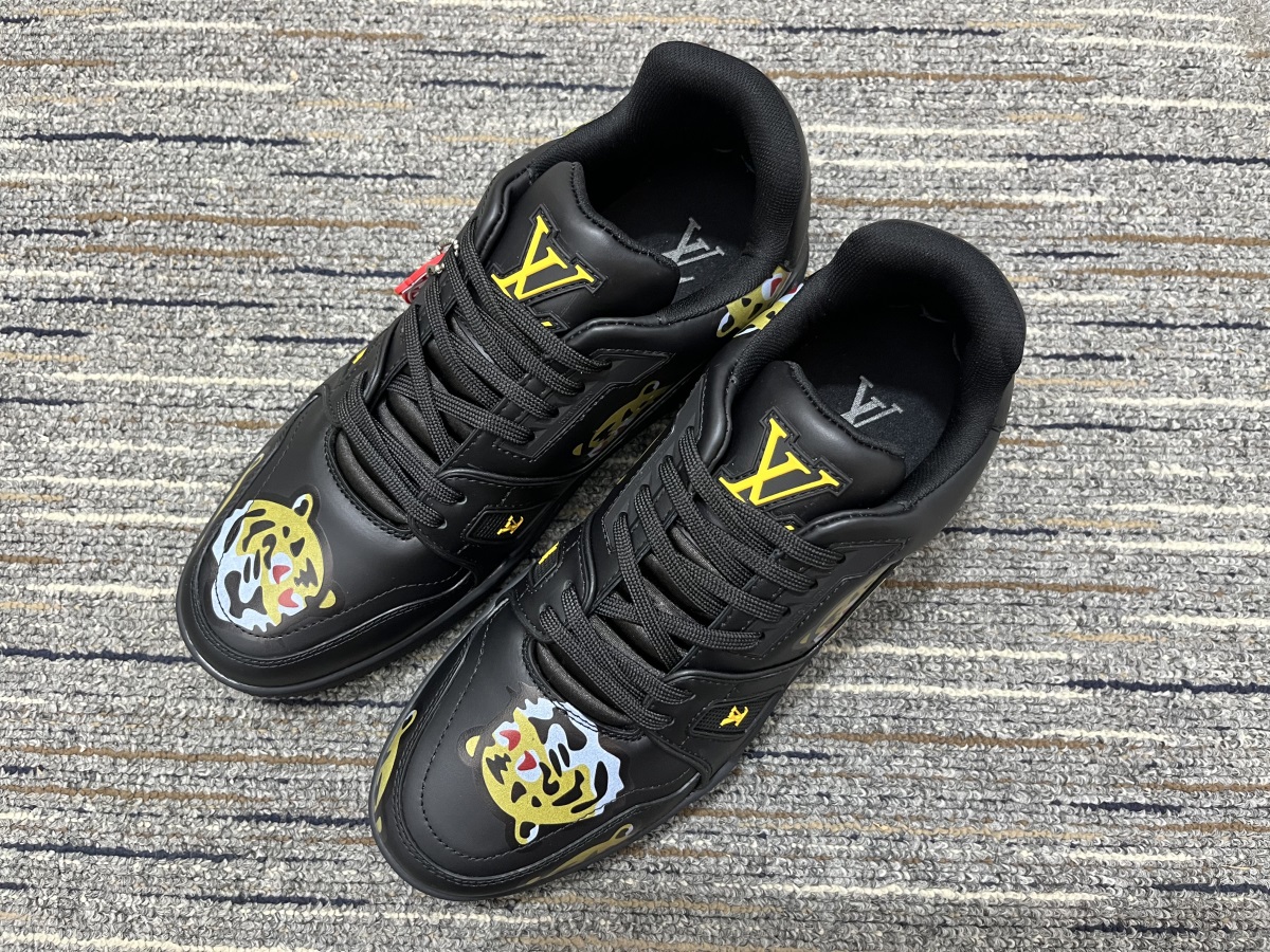 Men L*ouis V*uitton Top Sneakers