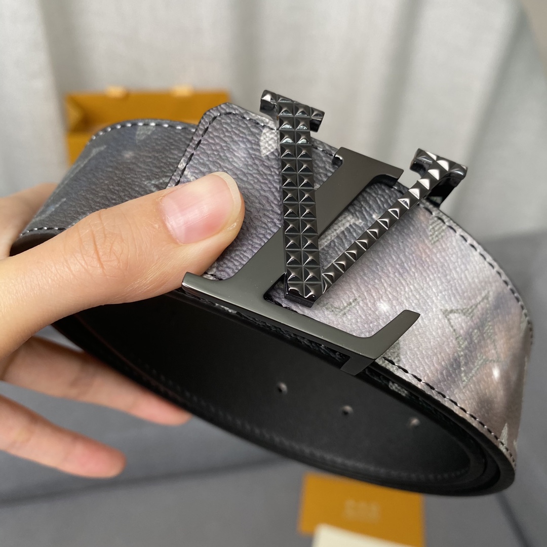 L*ouis V*uitton Belts Top Version