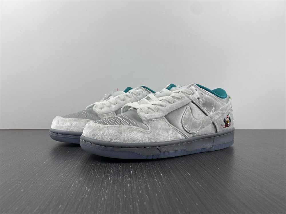 from Nike Dunk Low DO2326-001