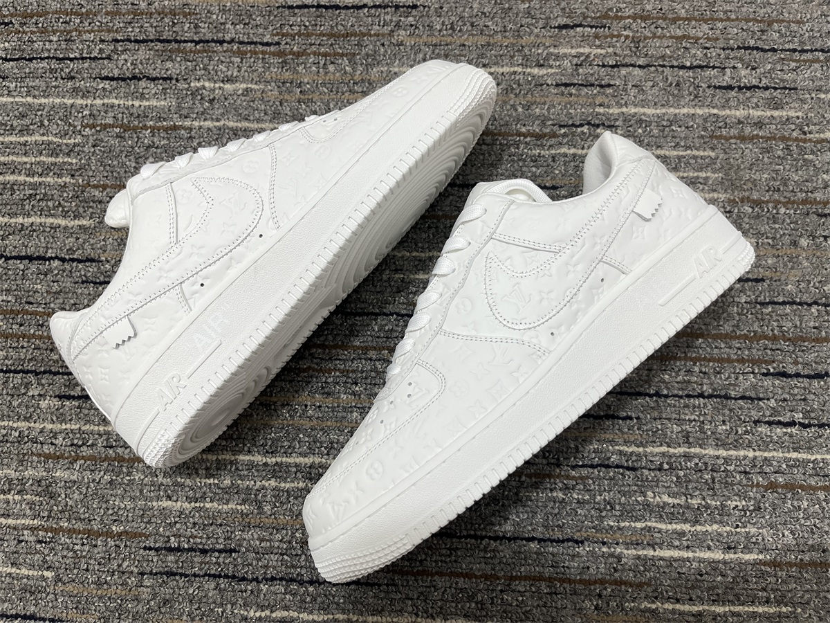 from O*ff-W*hite x Nike Air Force 1 x L*V Low
