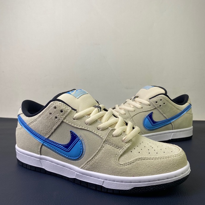 from O*ff-W*hite x Nike Dunk Low