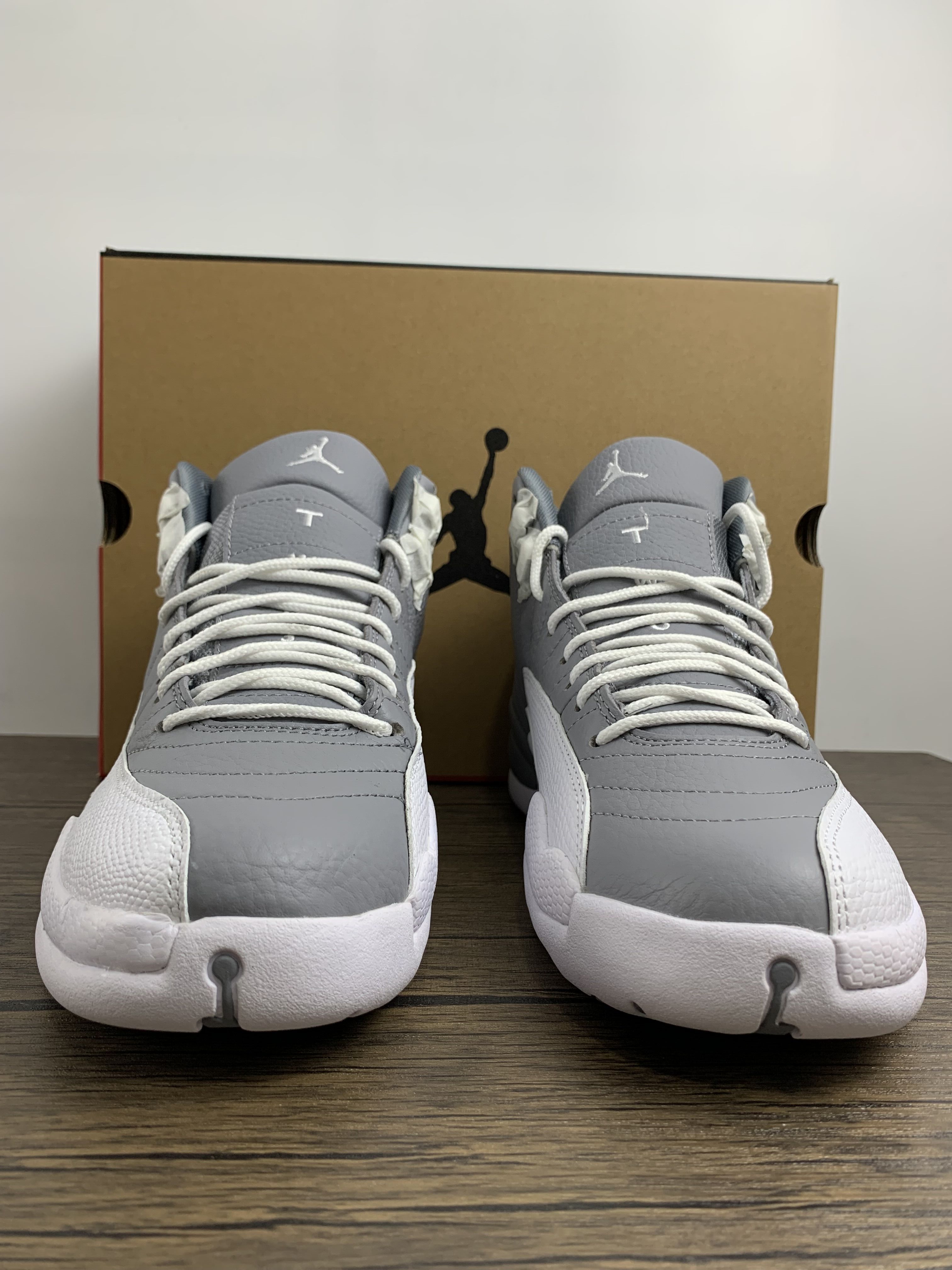 Air Jordan AJ12 Royalty CT8013-170