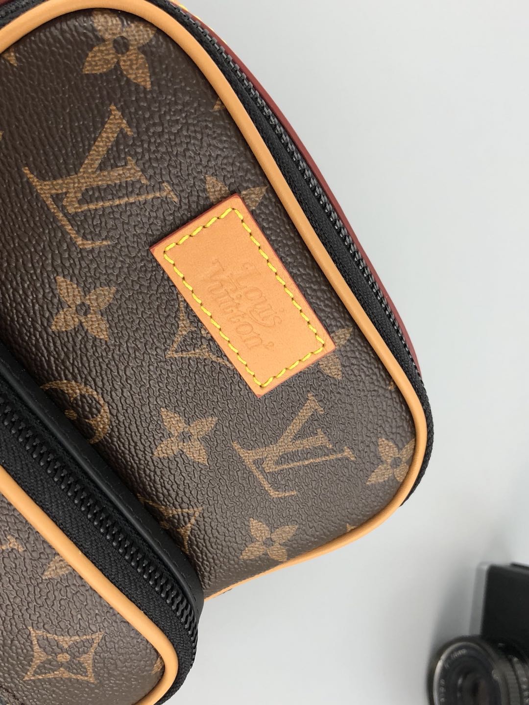 L*ouis V*uitton Top Bag 10*21*5CM