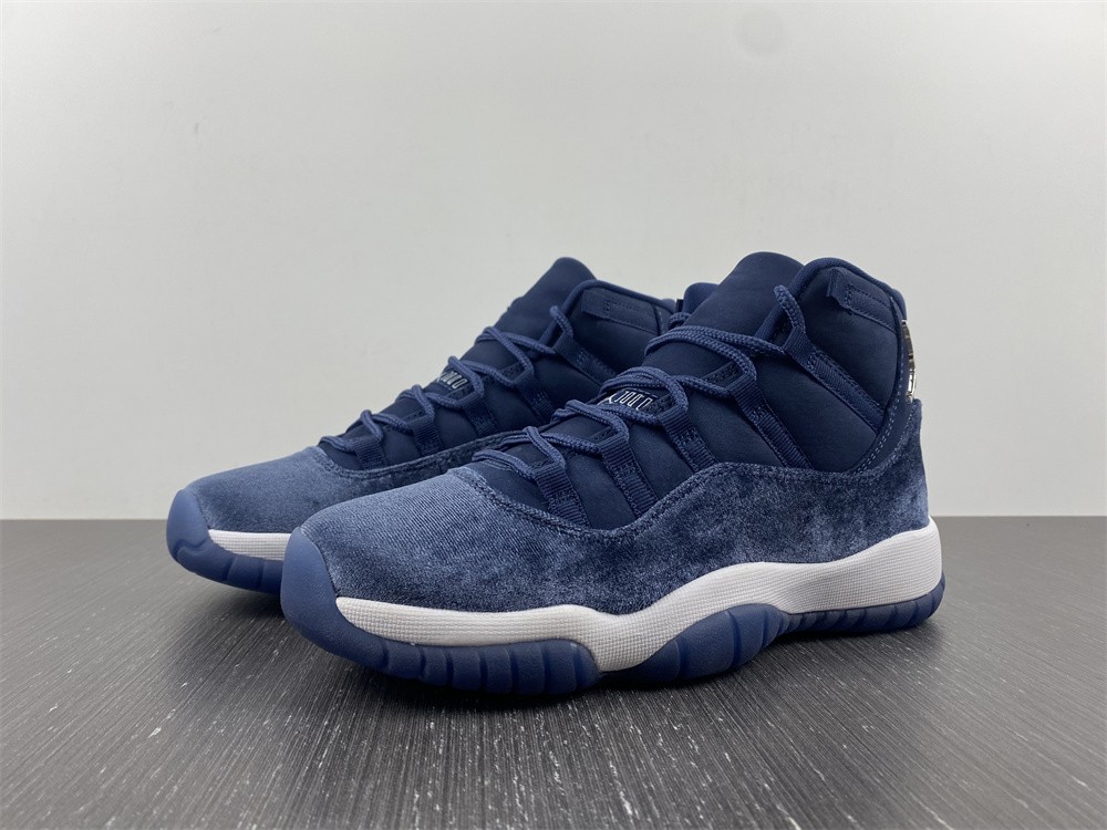 Air Jordan 11 WMNS AR0715-441
