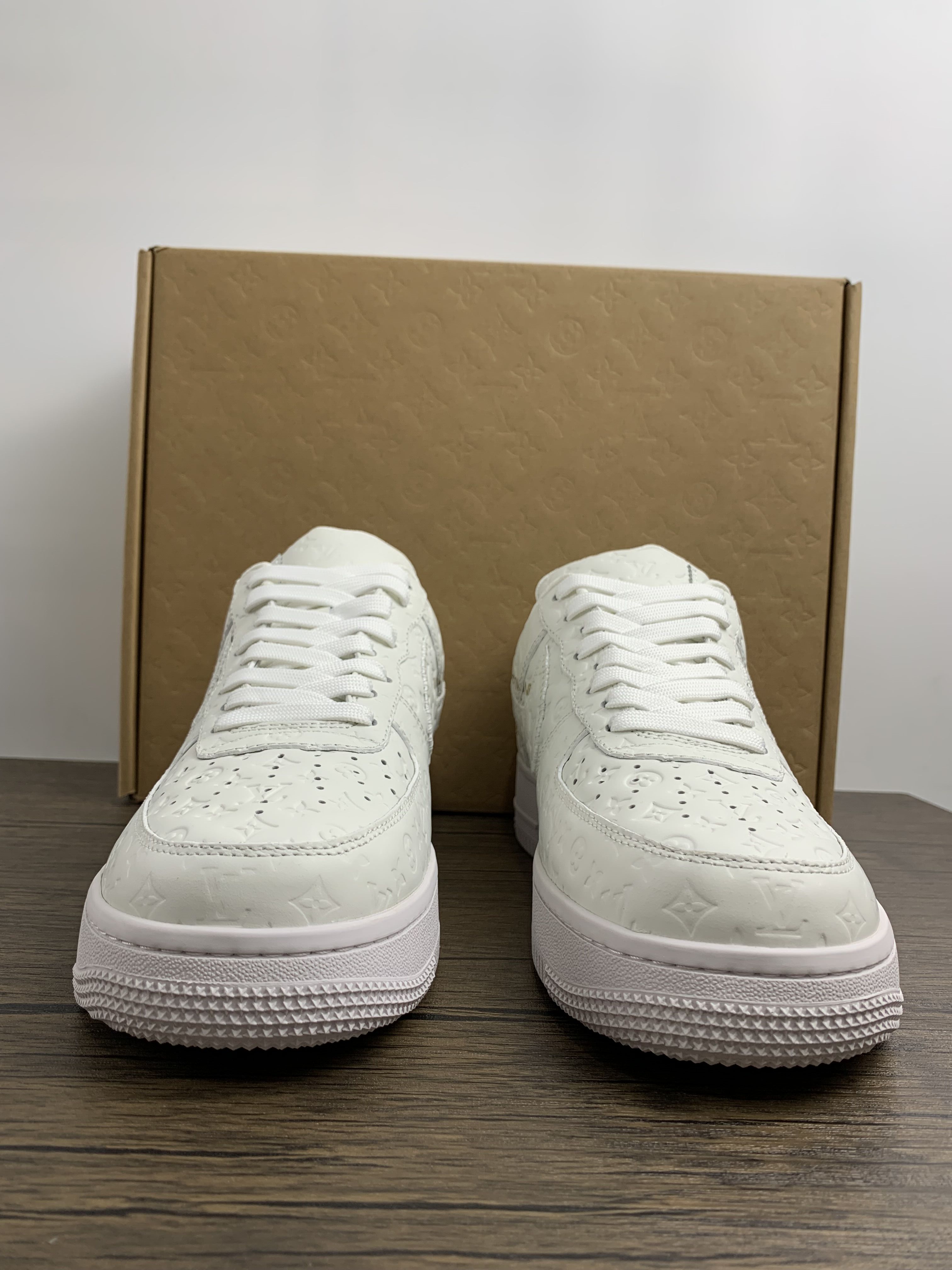 from Men L*ouis V*uitton * nike air force 1 Top Sneakers