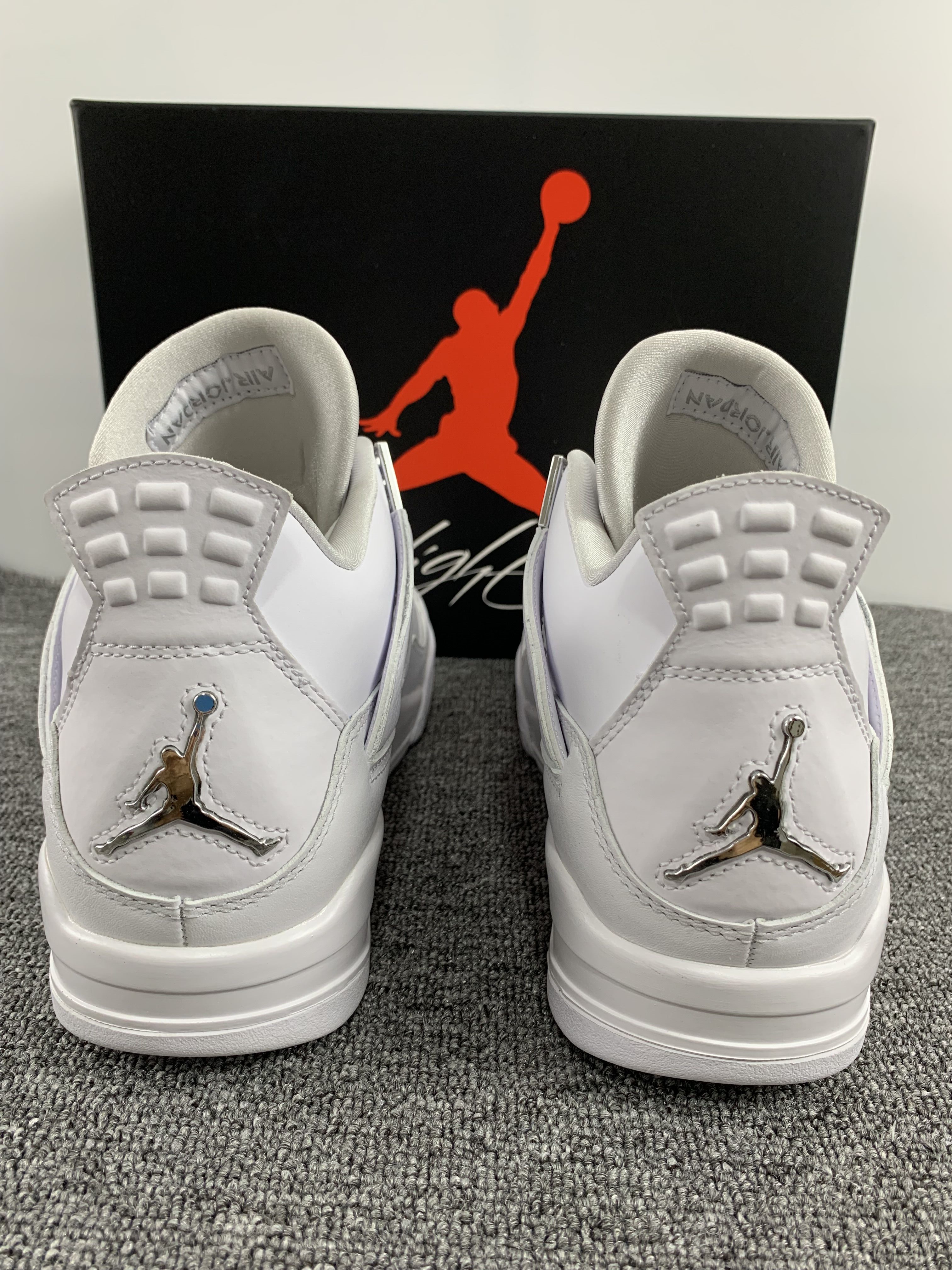 Air Jordan AJ4 “Tech White ”