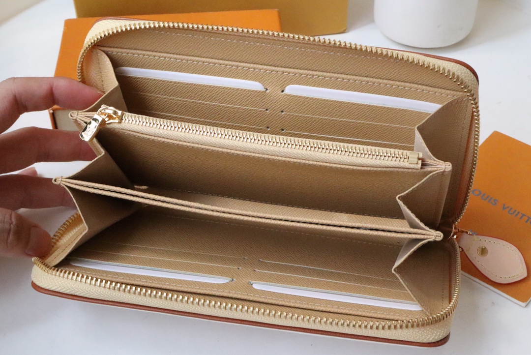 L*ouis V*uitton Bag Top Quality 19*10.5*2CM