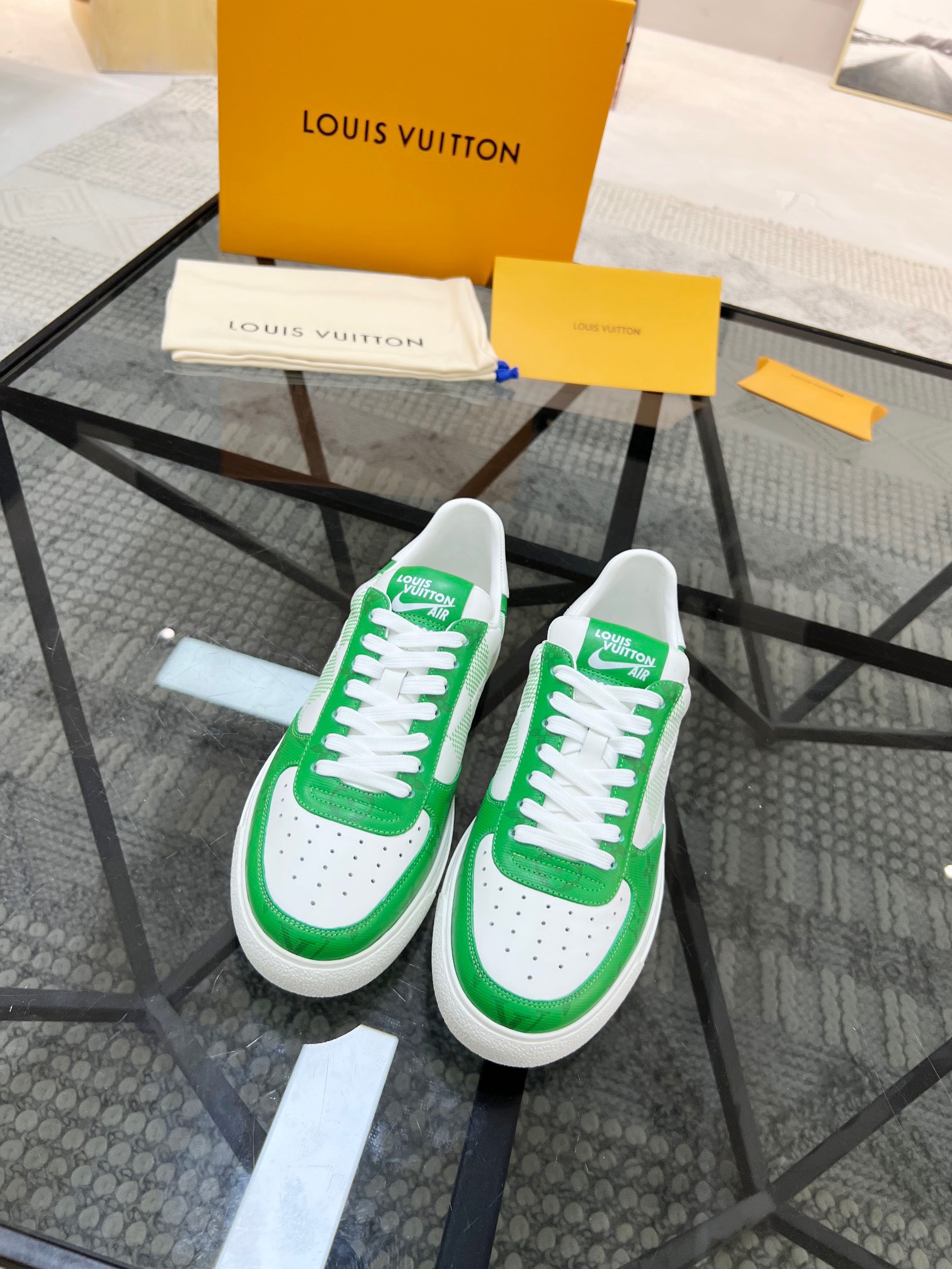 Men L*ouis V*uitton Top Sneaker