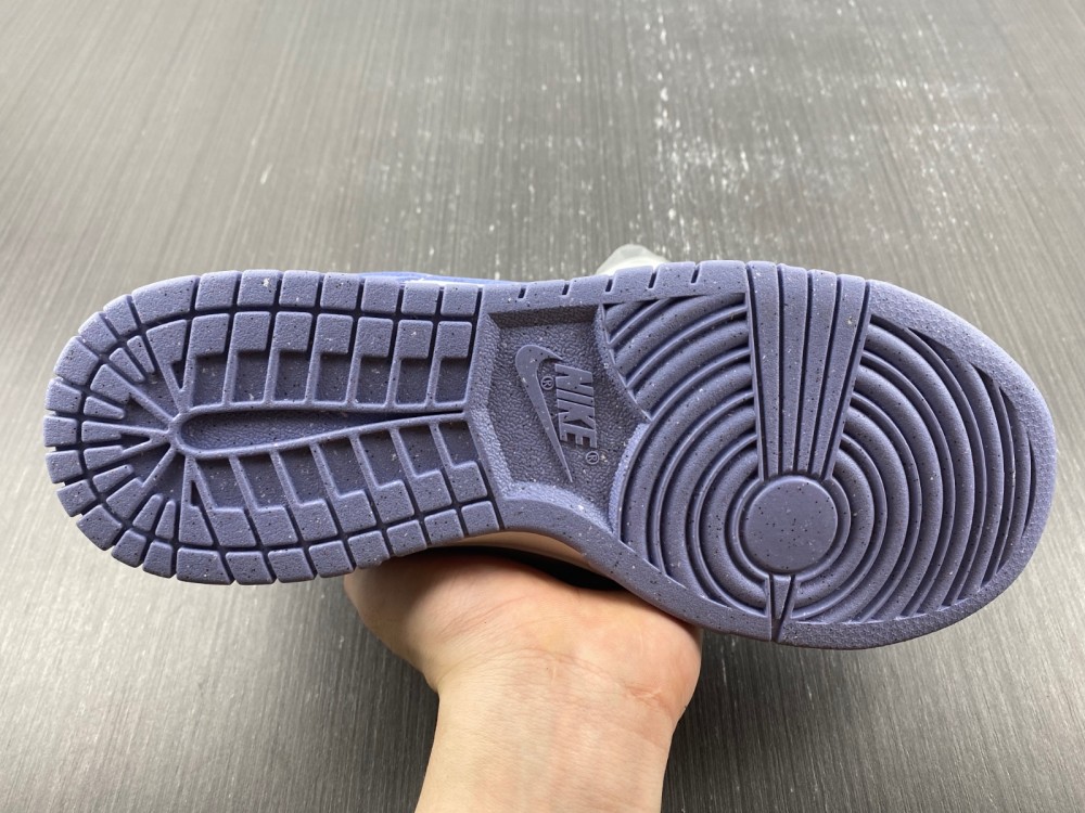 from Nike SB Dunk Next Nature White and Volt Low DN1431-103