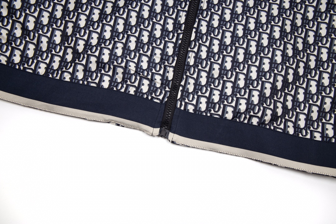 Men Jacket/Sweater Top Quality