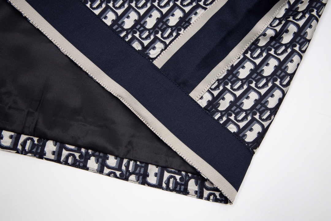 Men Jacket/Sweater Top Quality