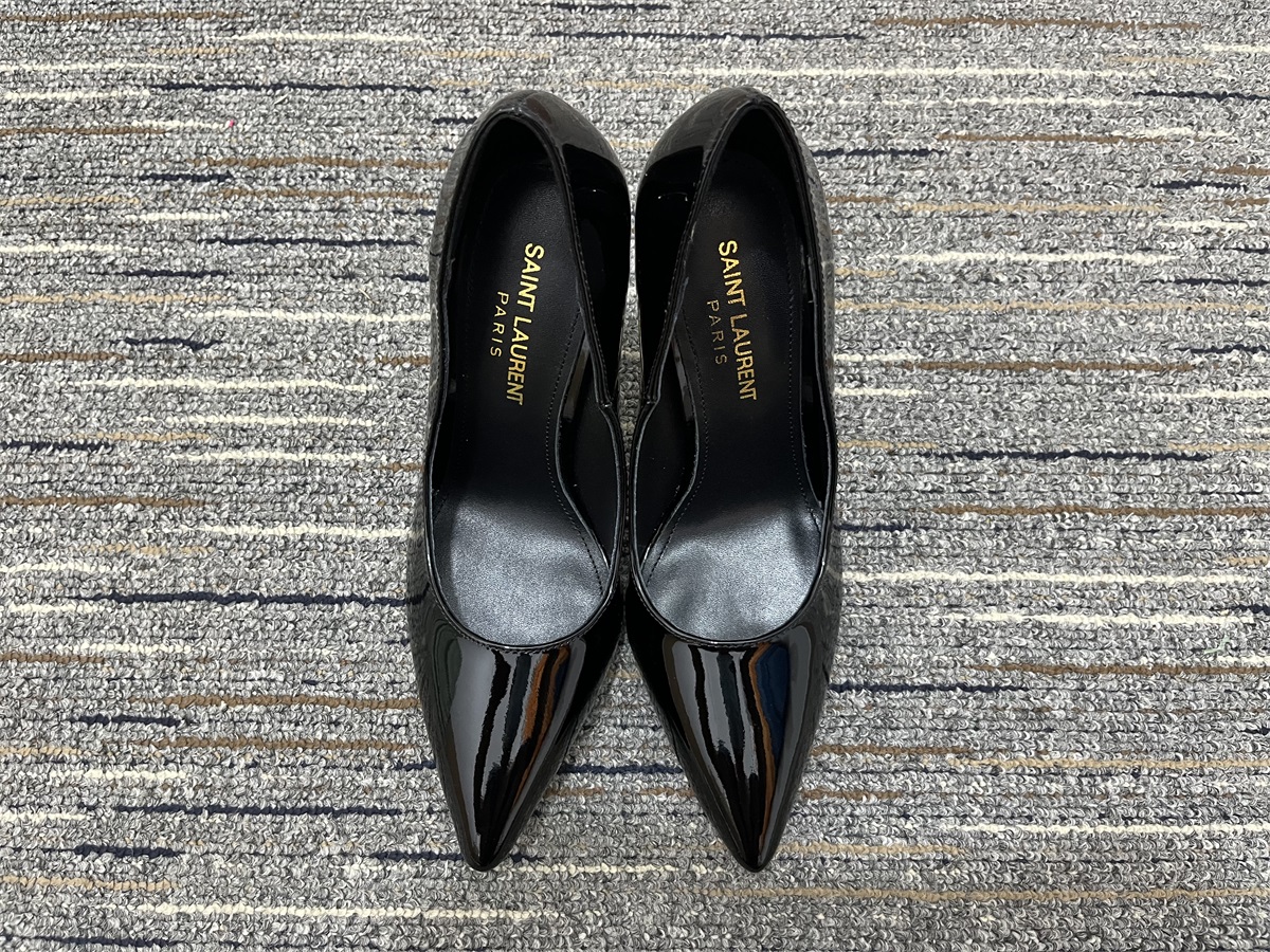 Women Y*SL Top Pumps