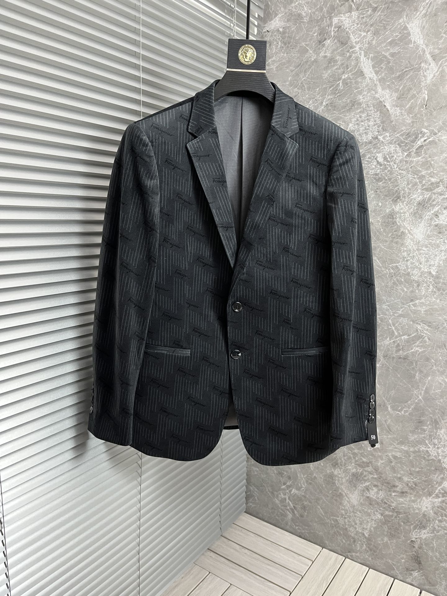 Men Jacket/Sweater Top Quality