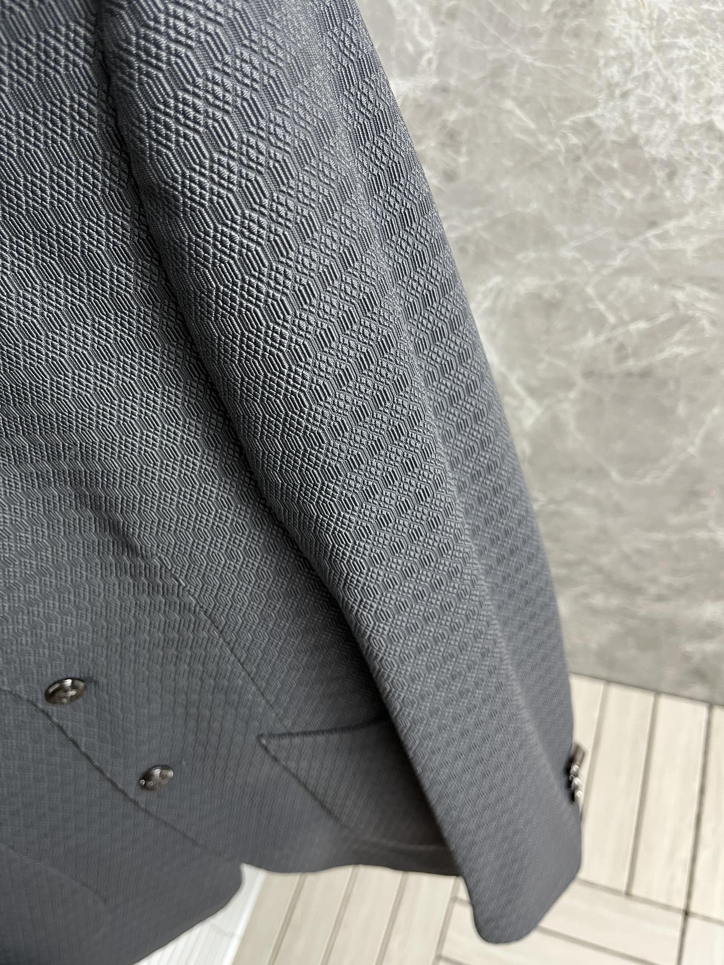 Men Jacket/Sweater Top Quality