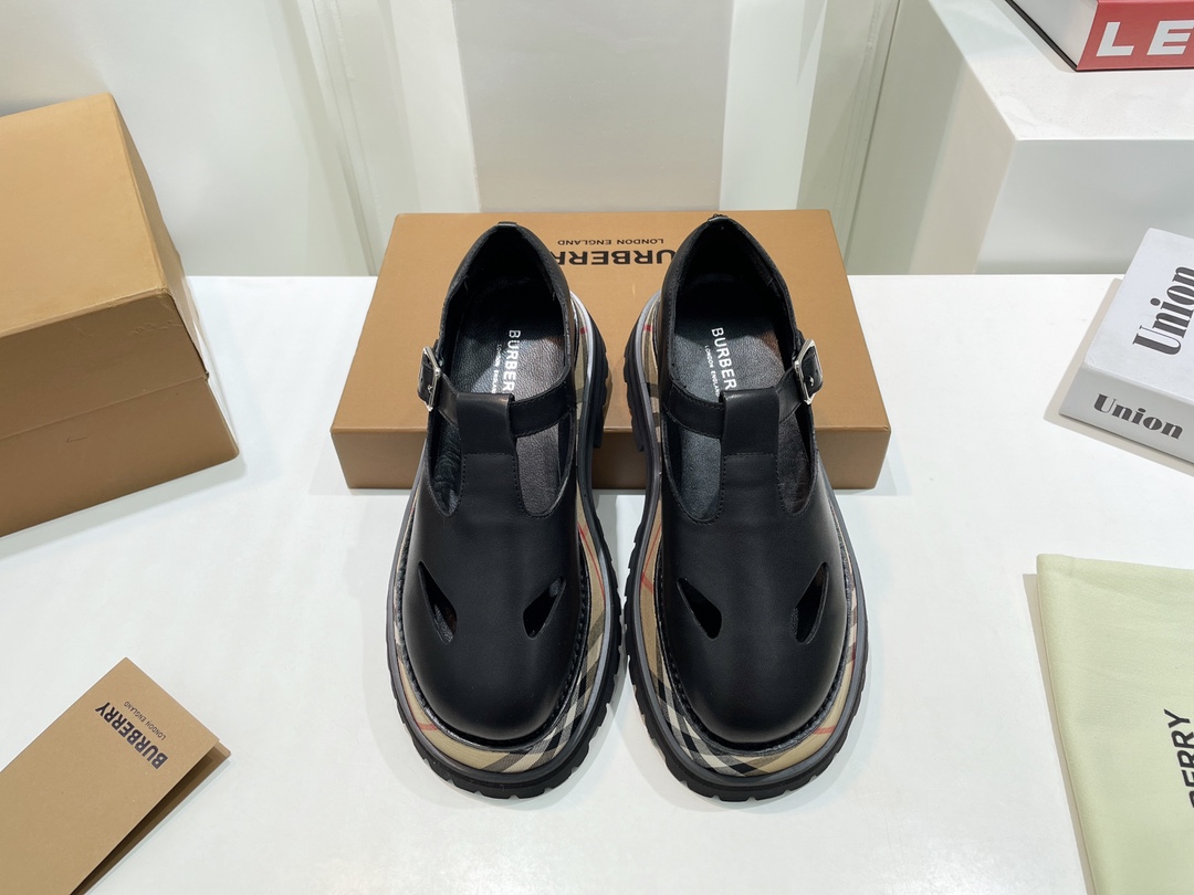 Women B*urberry Top Sneaker