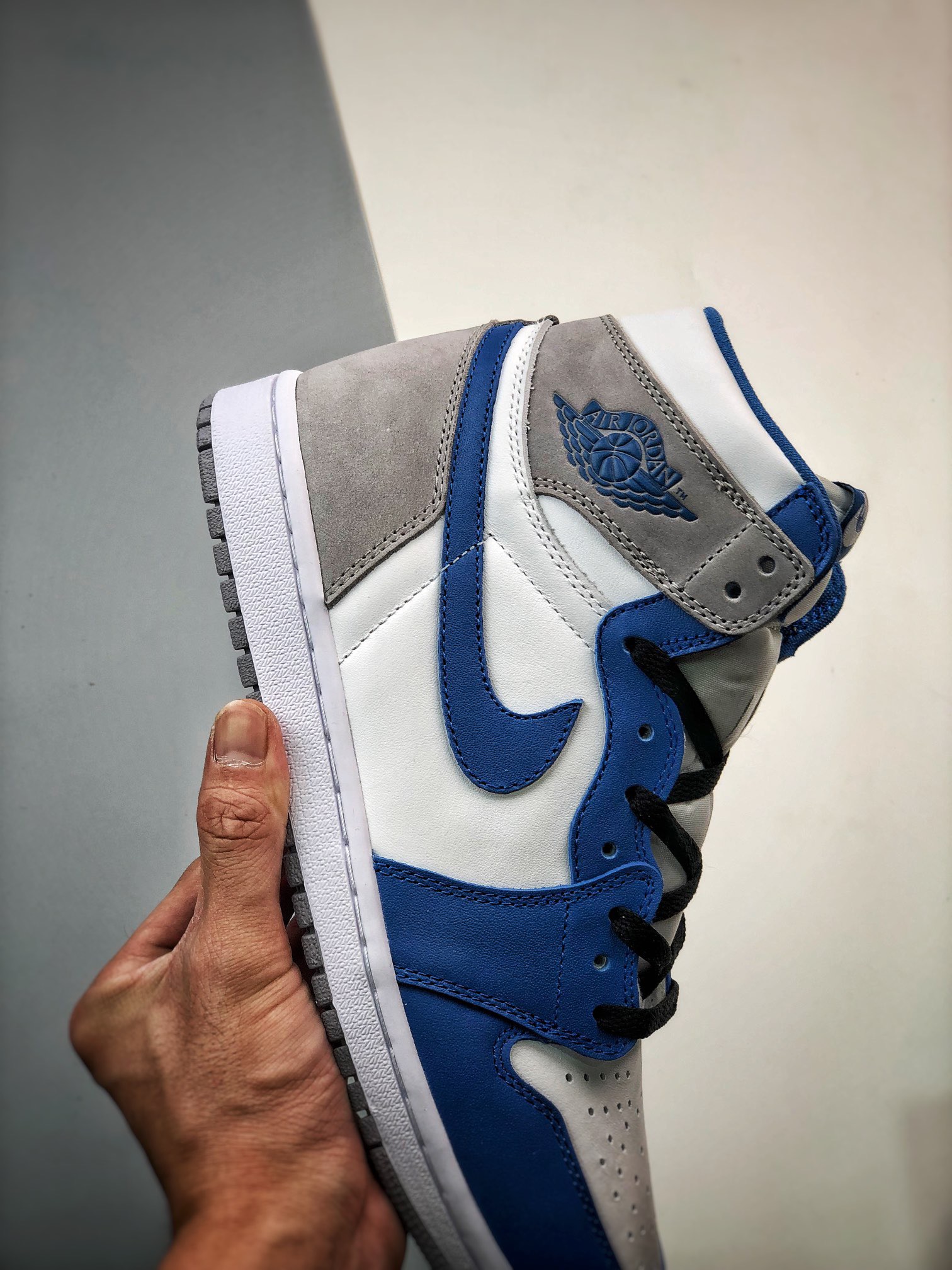 Nike Air Jordan 1 High AJ1