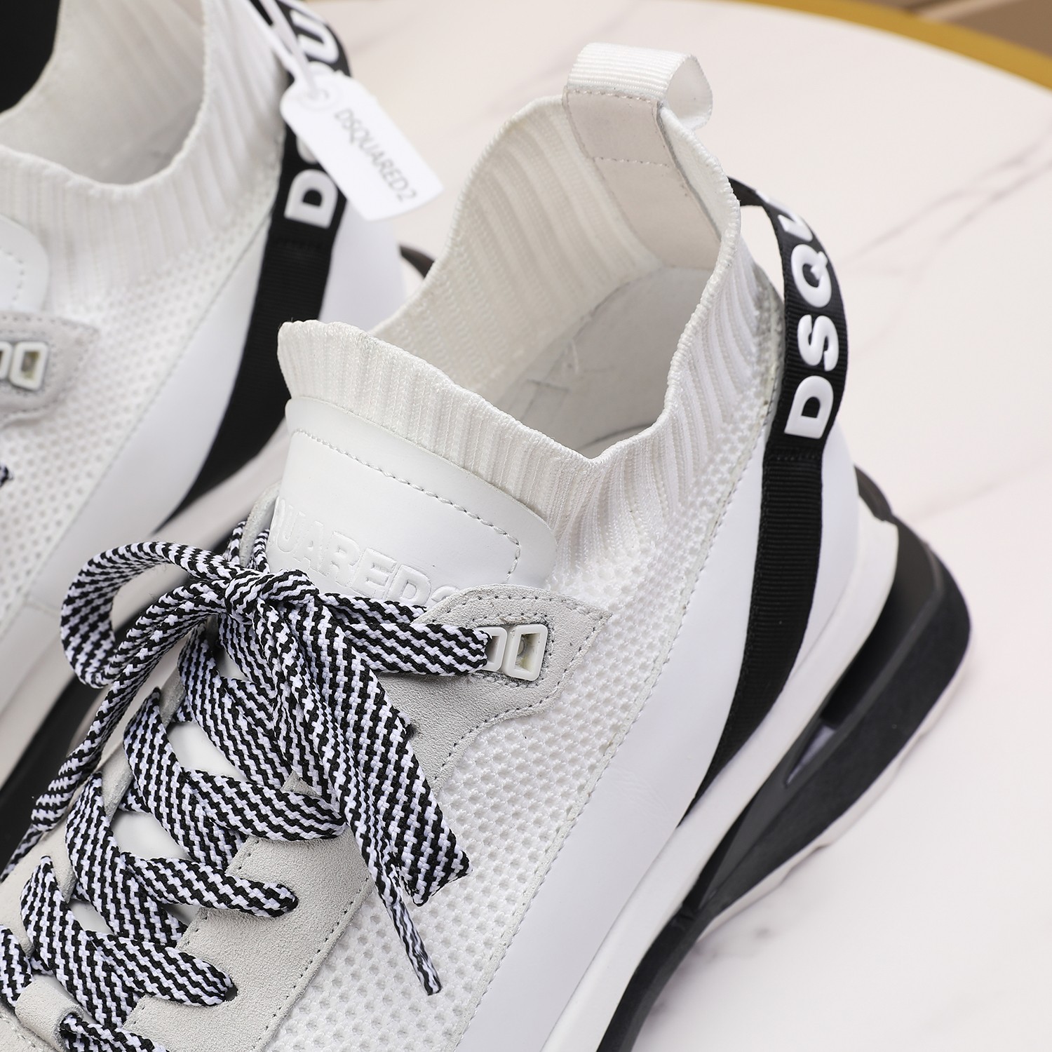 Men O*ff W*hite Top Sneakers