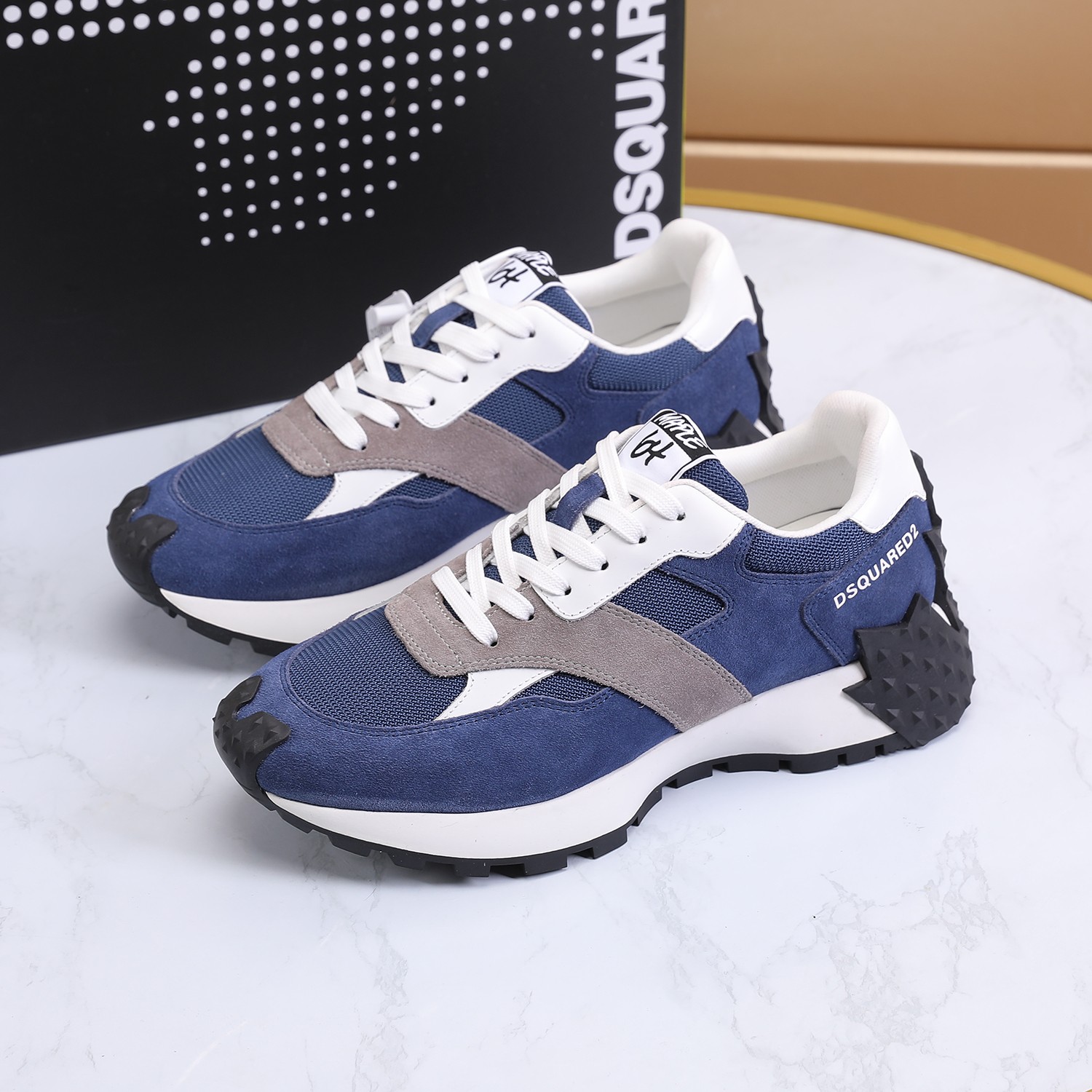 Men O*ff W*hite Top Sneakers