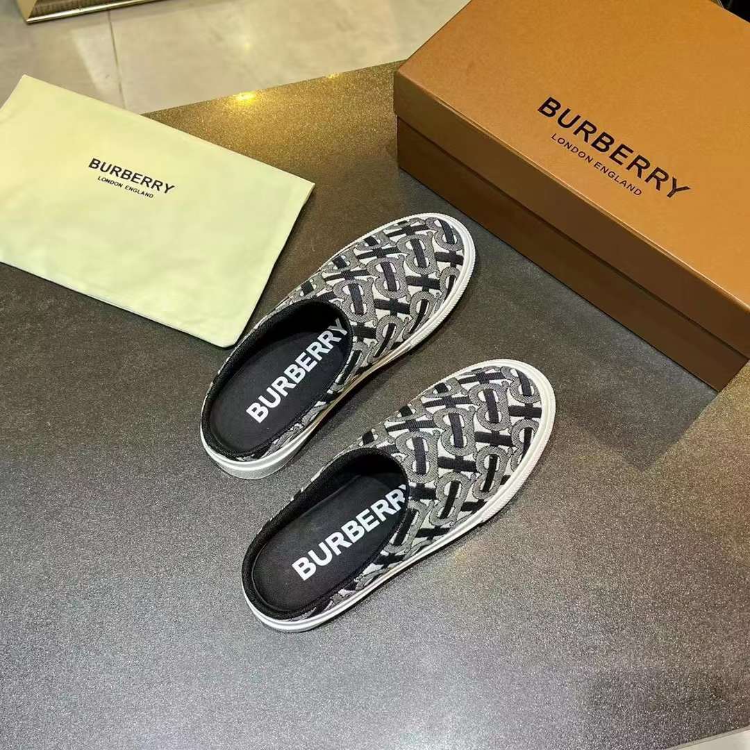 Men Women B*rberry Sneaker ()