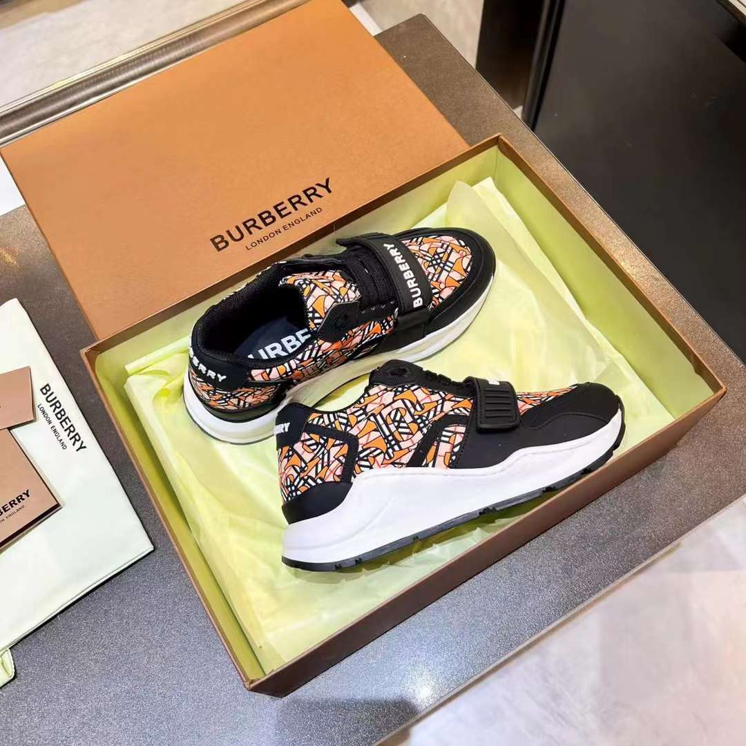 Men Women B*rberry Sneaker ()