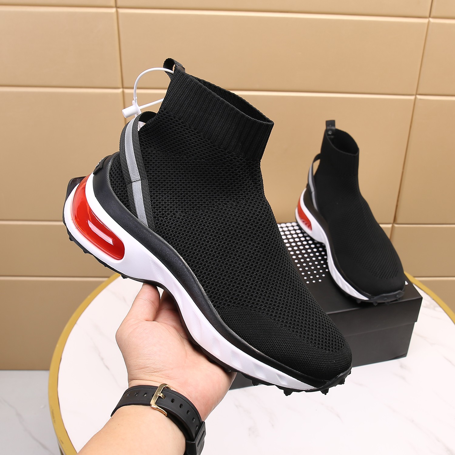 Men O*ff W*hite Top Sneakers