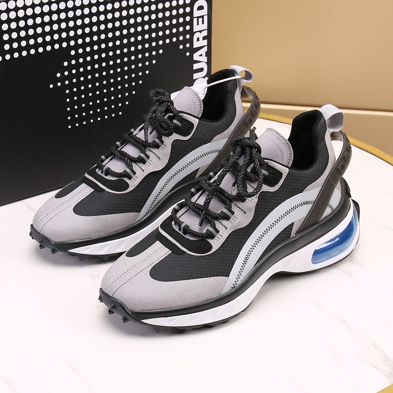 Men O*ff W*hite Top Sneakers