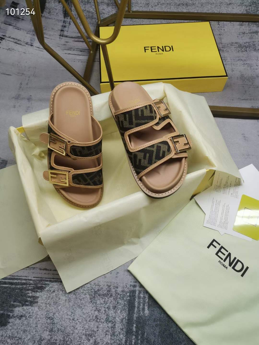 Women Men F*endi Top Sandals （ ）