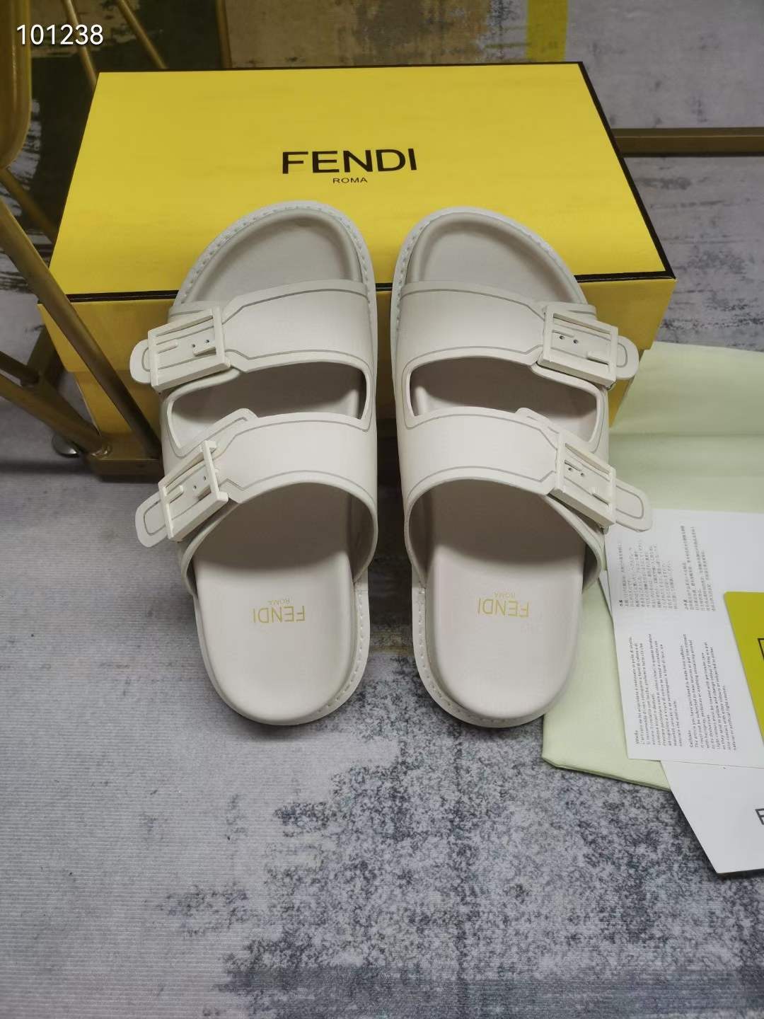 Women Men F*endi Top Sandals ( )