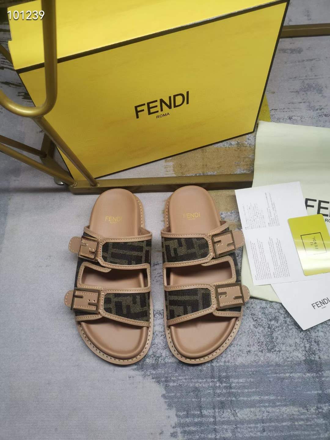Women Men F*endi Top Sandals ( )