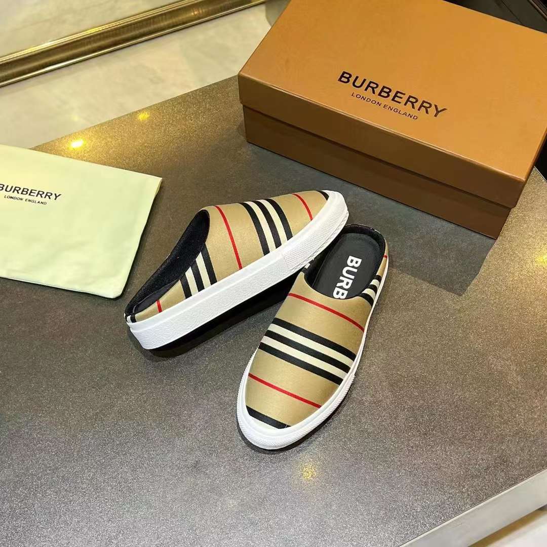 Men Women B*rberry Sneaker ()