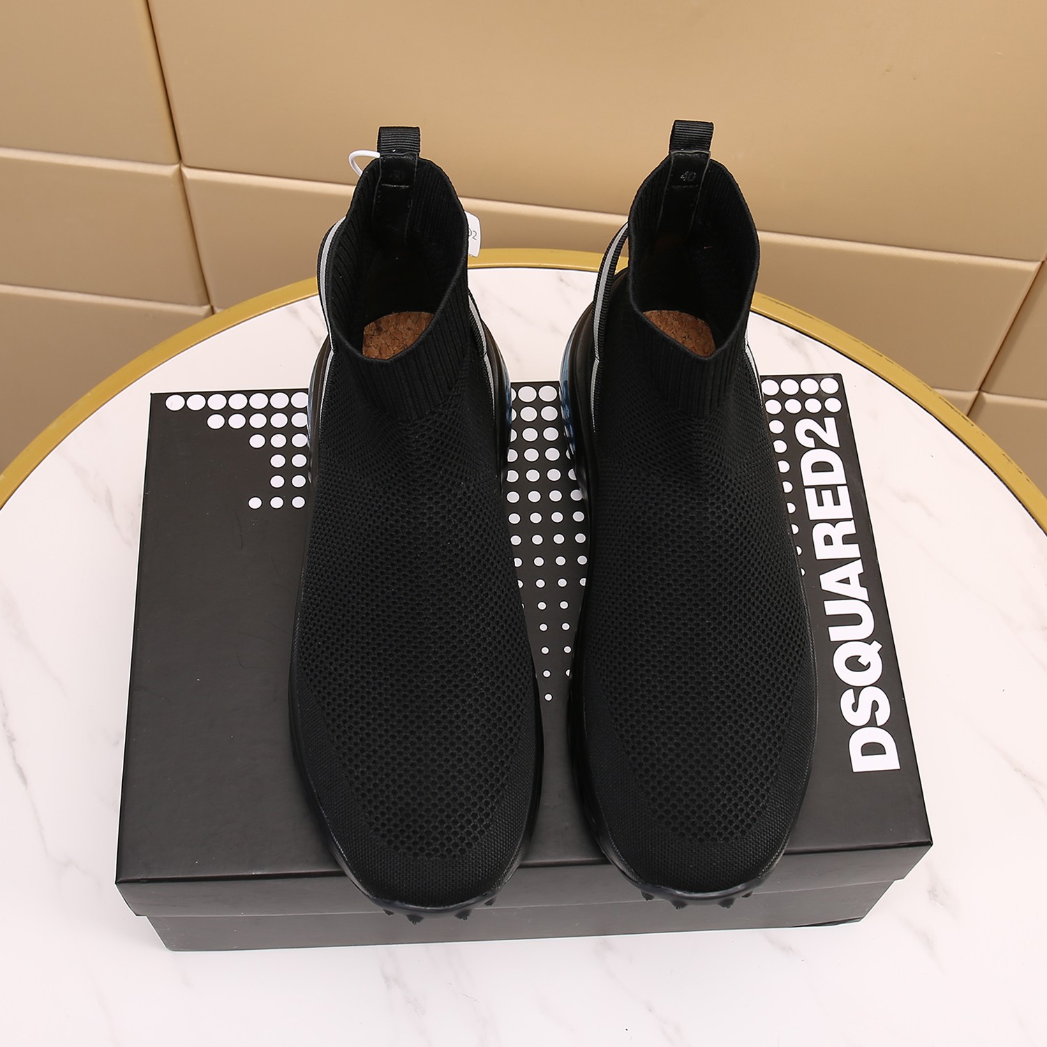 Men O*ff W*hite Top Sneakers