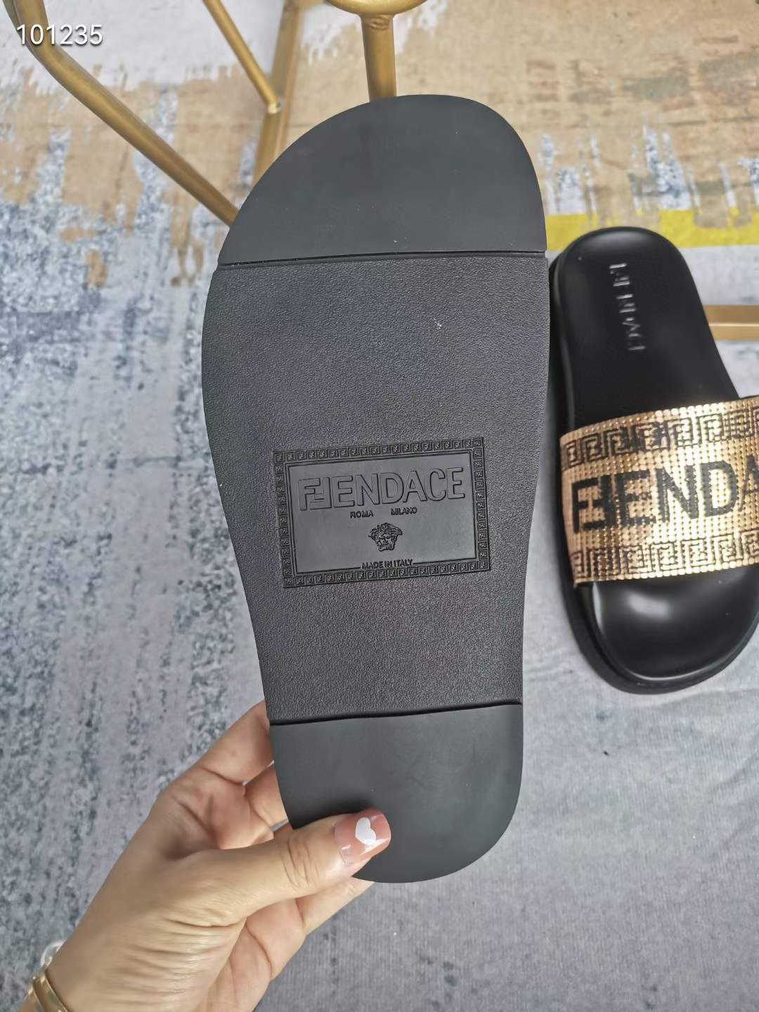 Men Women F*endi Top Sandals