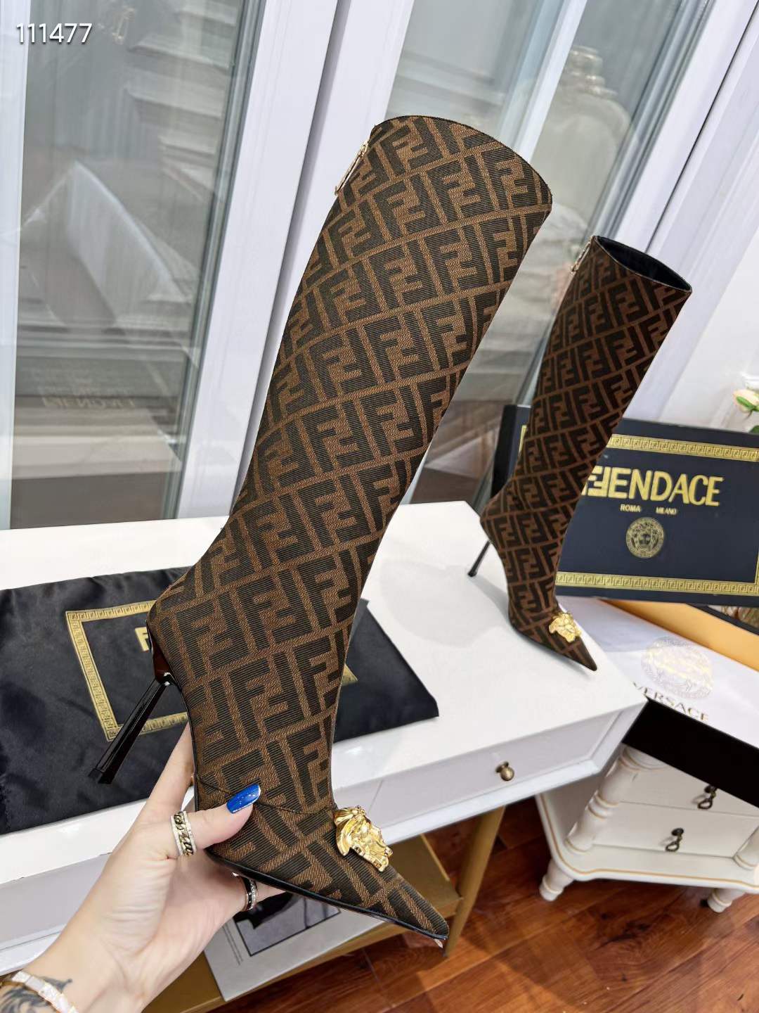 Women F*endi Top boots