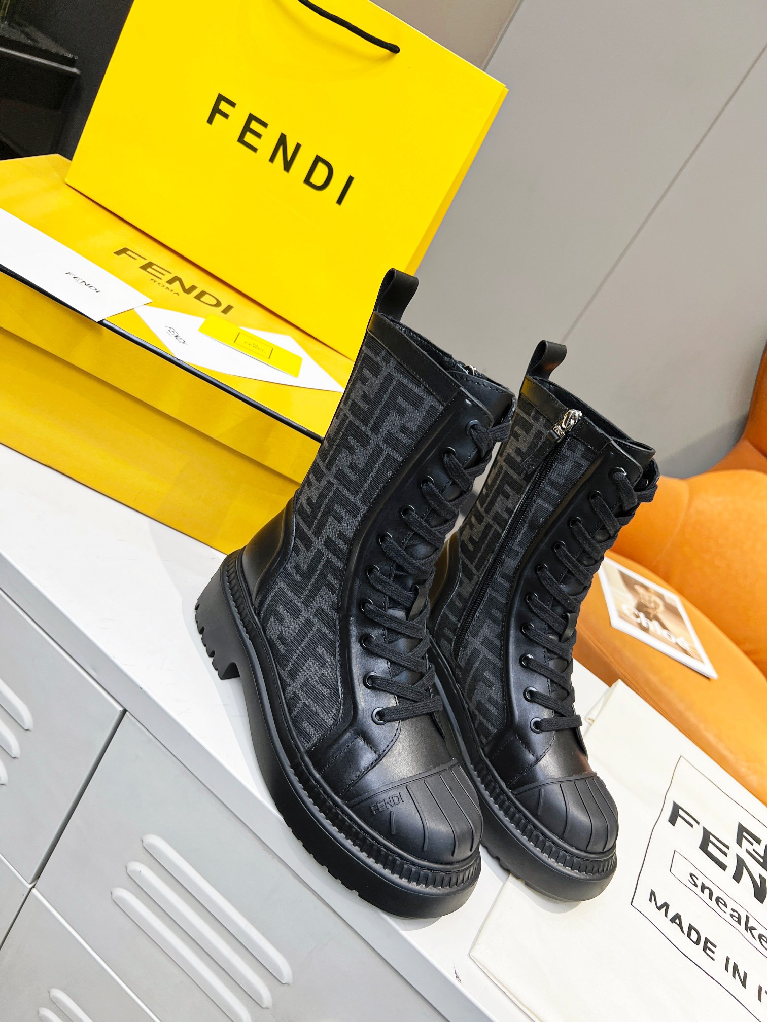 Women F*endi Top Boots Maikesneakers
