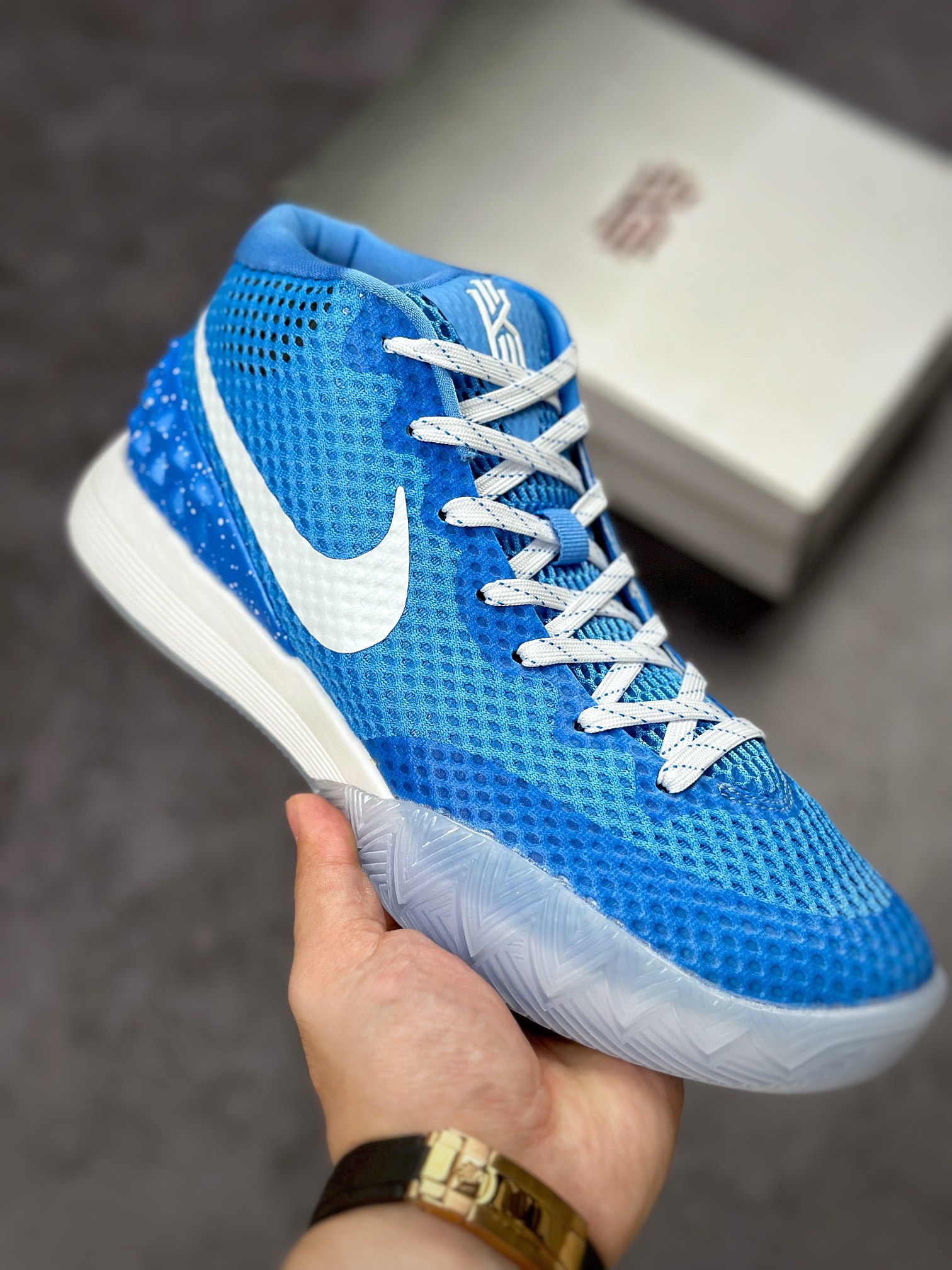 NIKE Kyrie 1