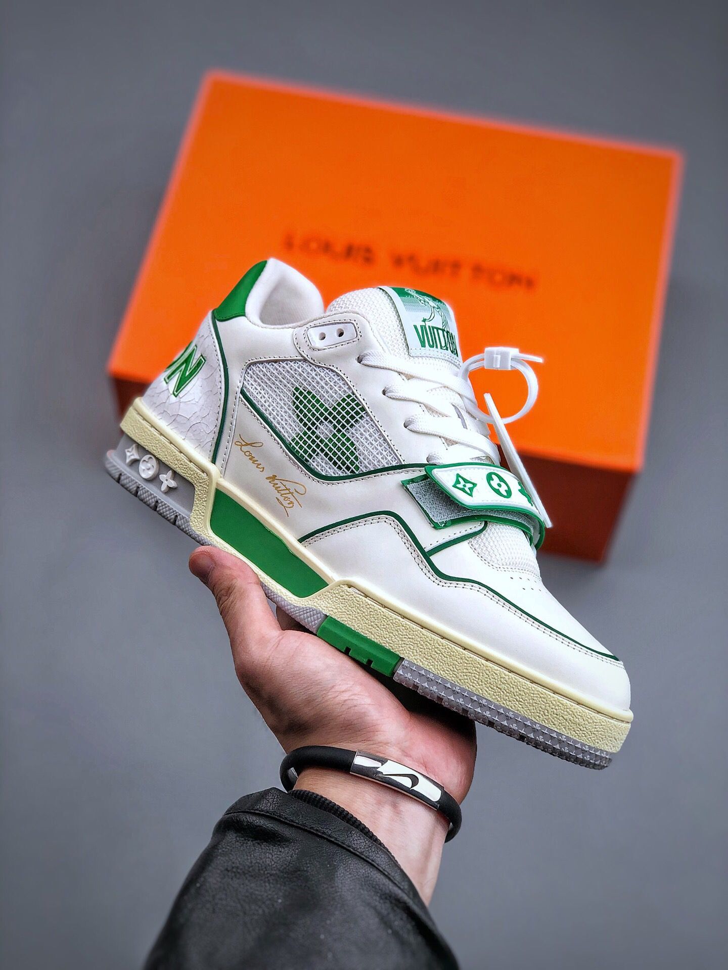 Men L*ouis V*uitton Top Sneakers