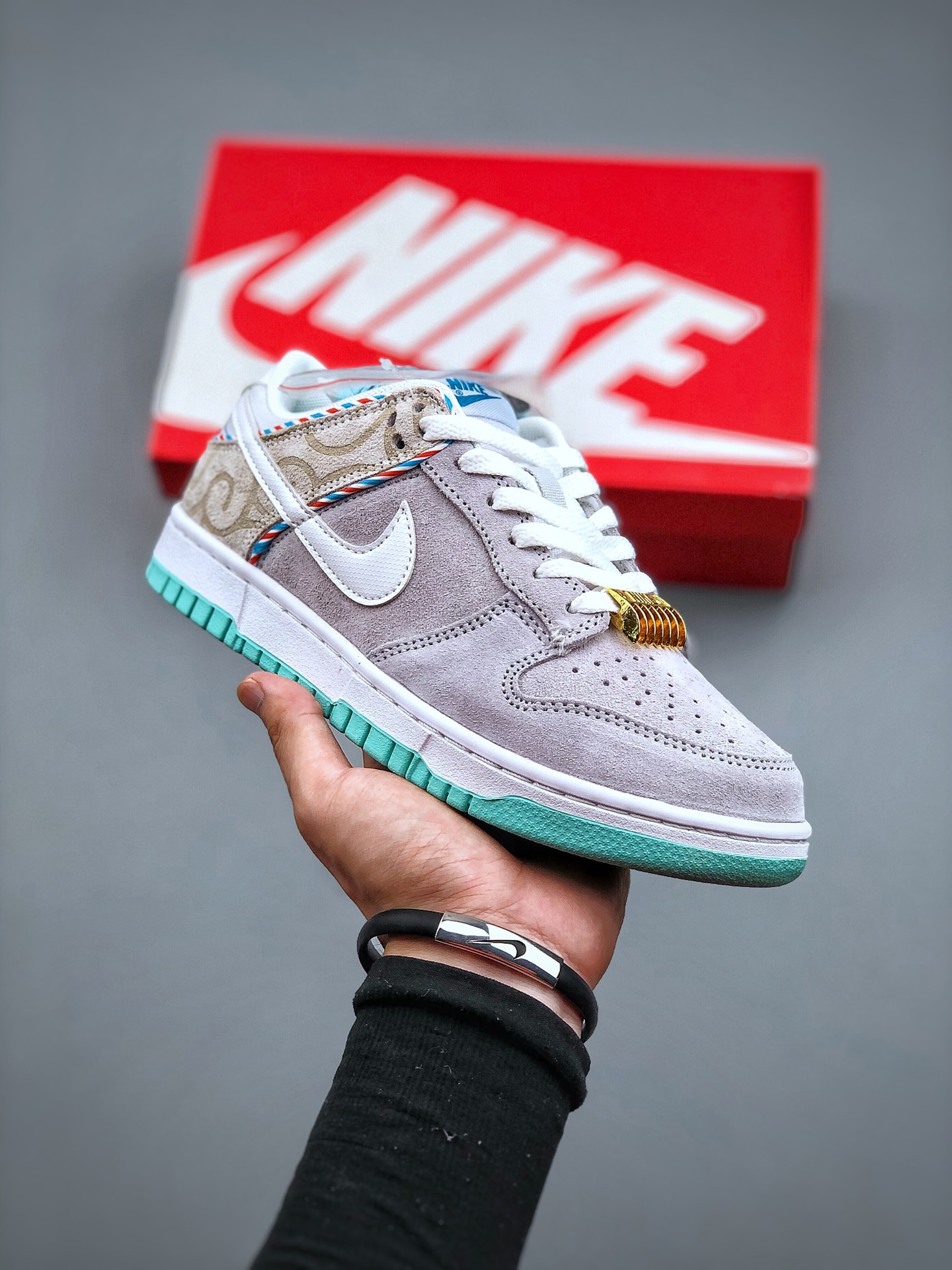 Nike SB Dunk low barber shop grey