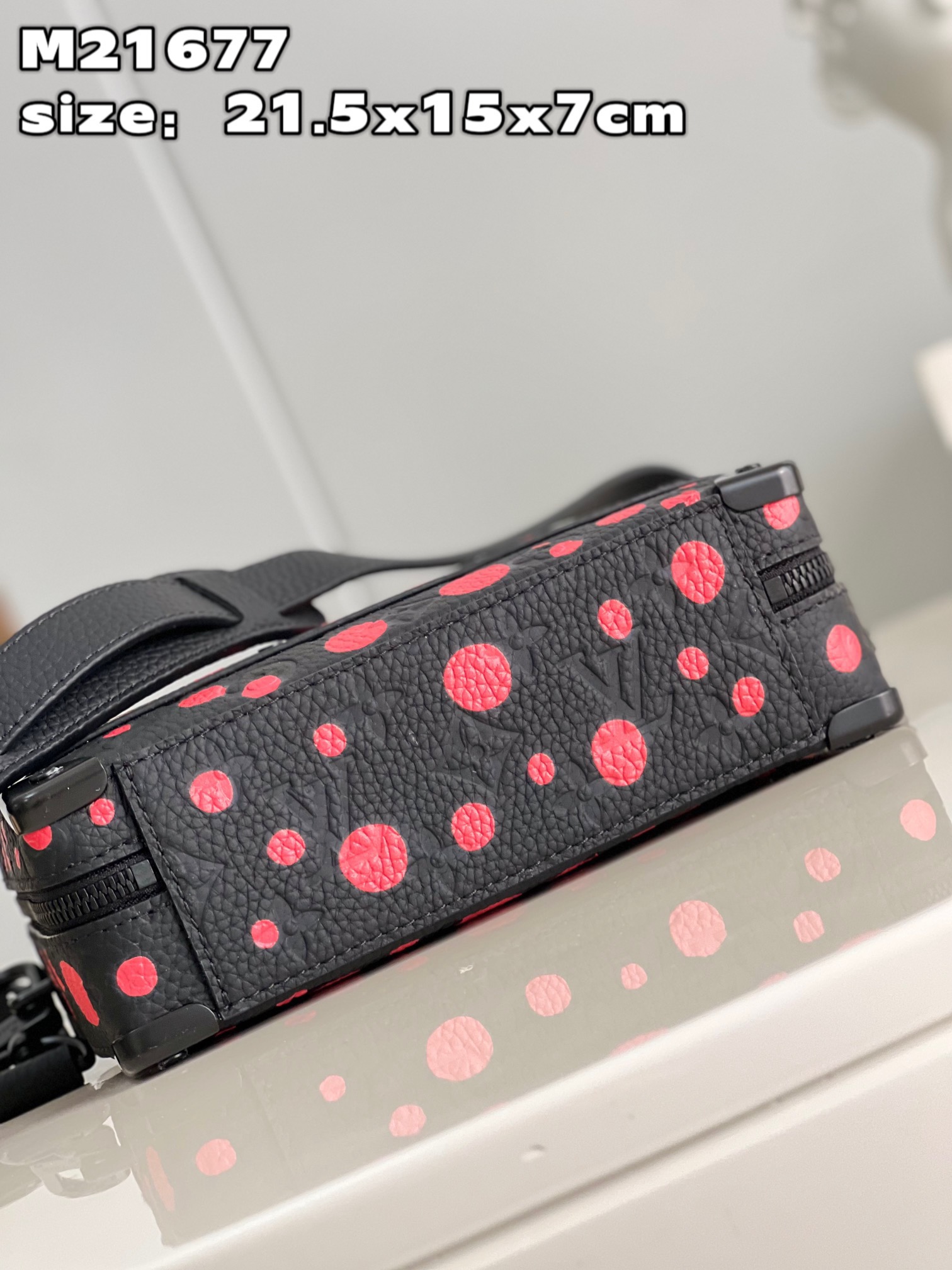 L*ouis V*uitton Top Bag